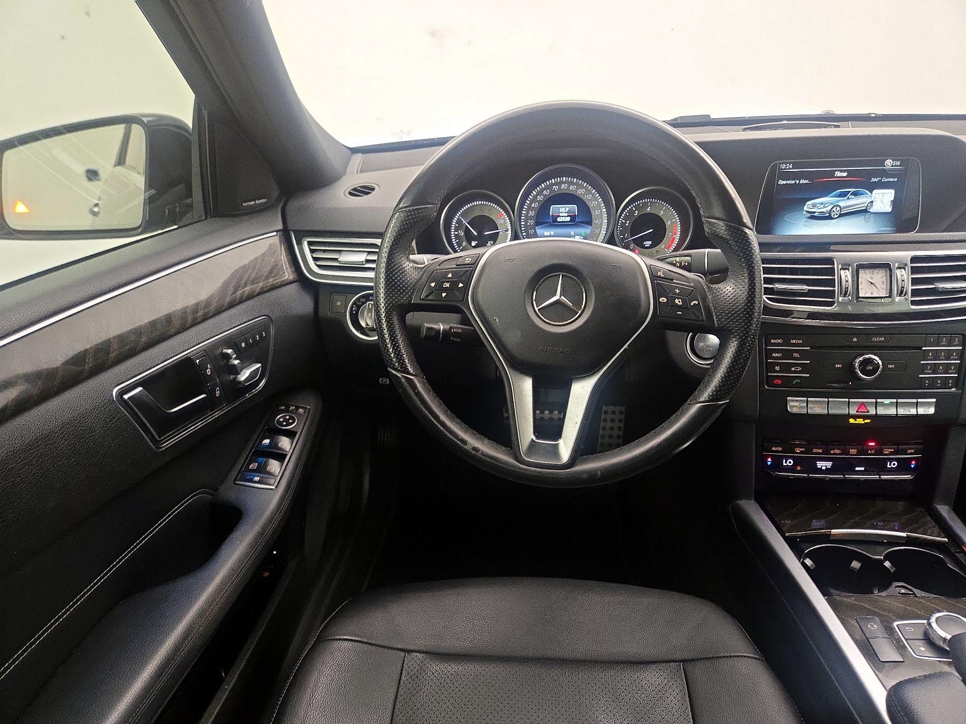 Thumbnail: 2016 Mercedes-Benz E-Class - 10