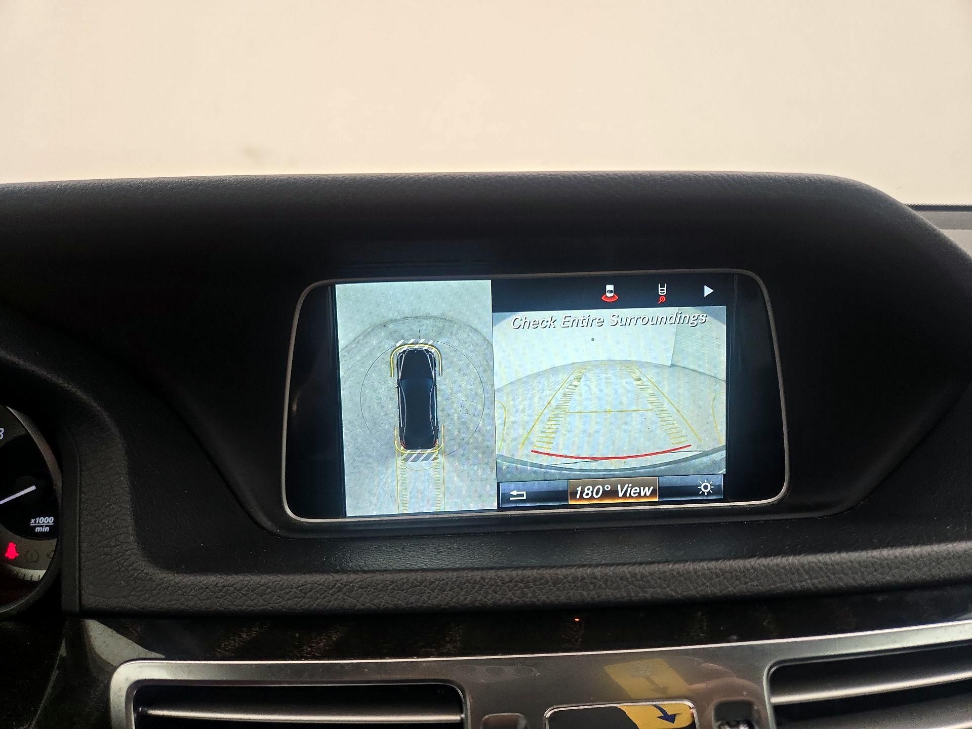 Thumbnail: 2016 Mercedes-Benz E-Class - 14