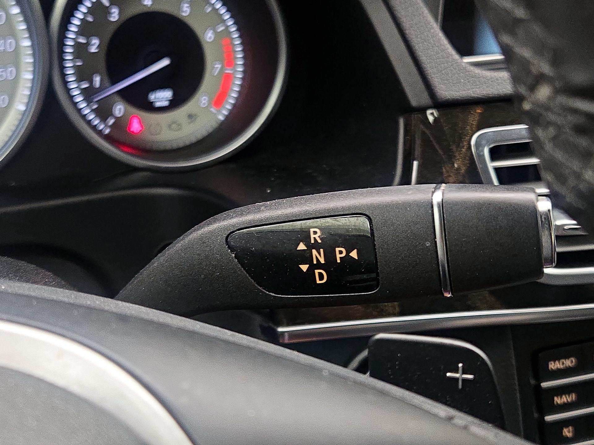 Thumbnail: 2016 Mercedes-Benz E-Class - 17