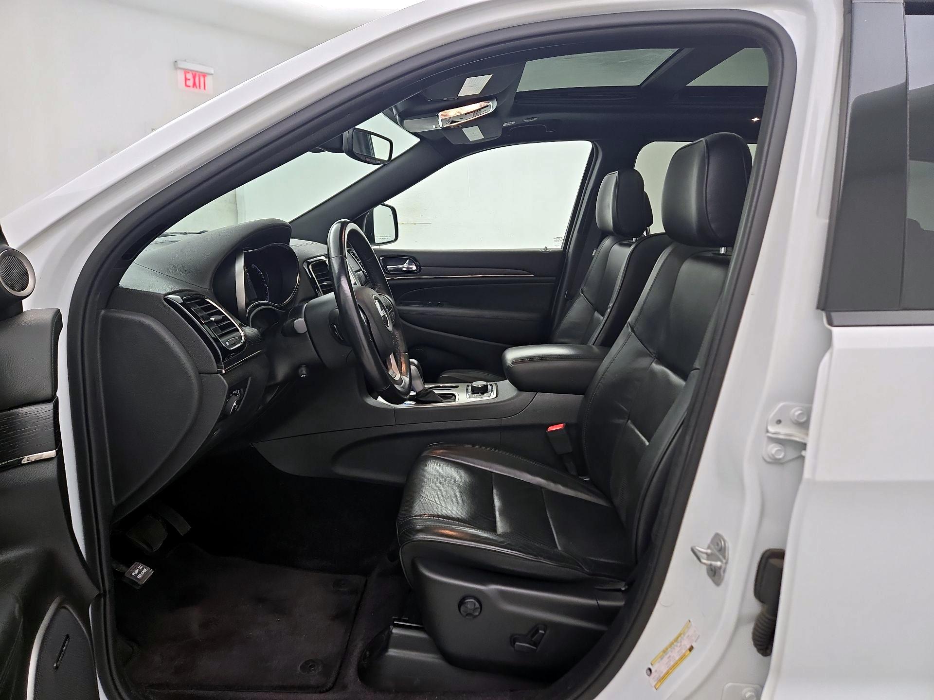 Thumbnail: 2019 Jeep Grand Cherokee - 9