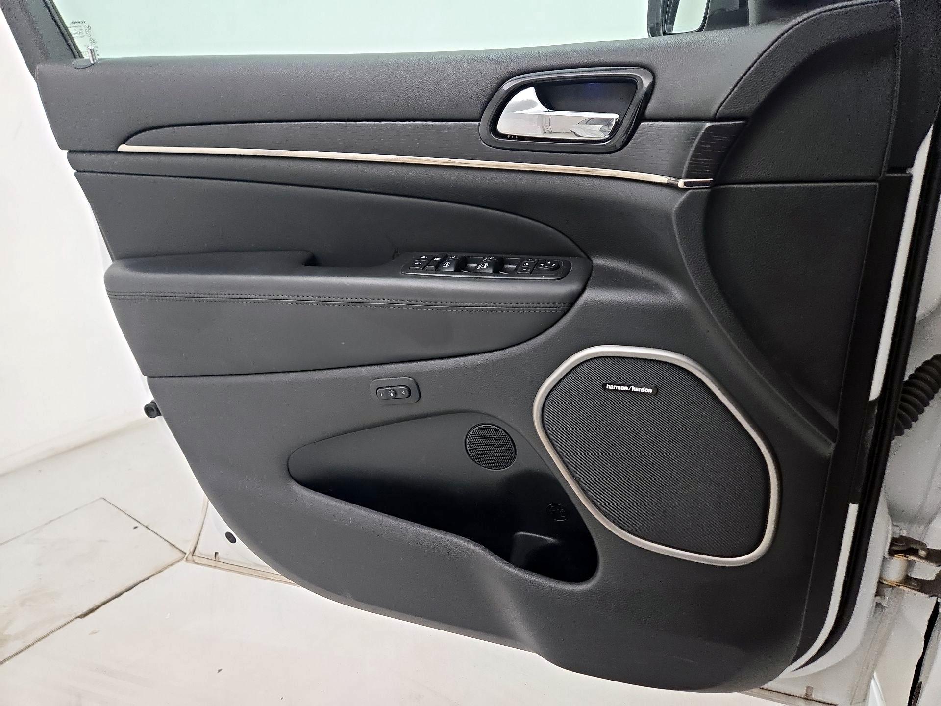 Thumbnail: 2019 Jeep Grand Cherokee - 10