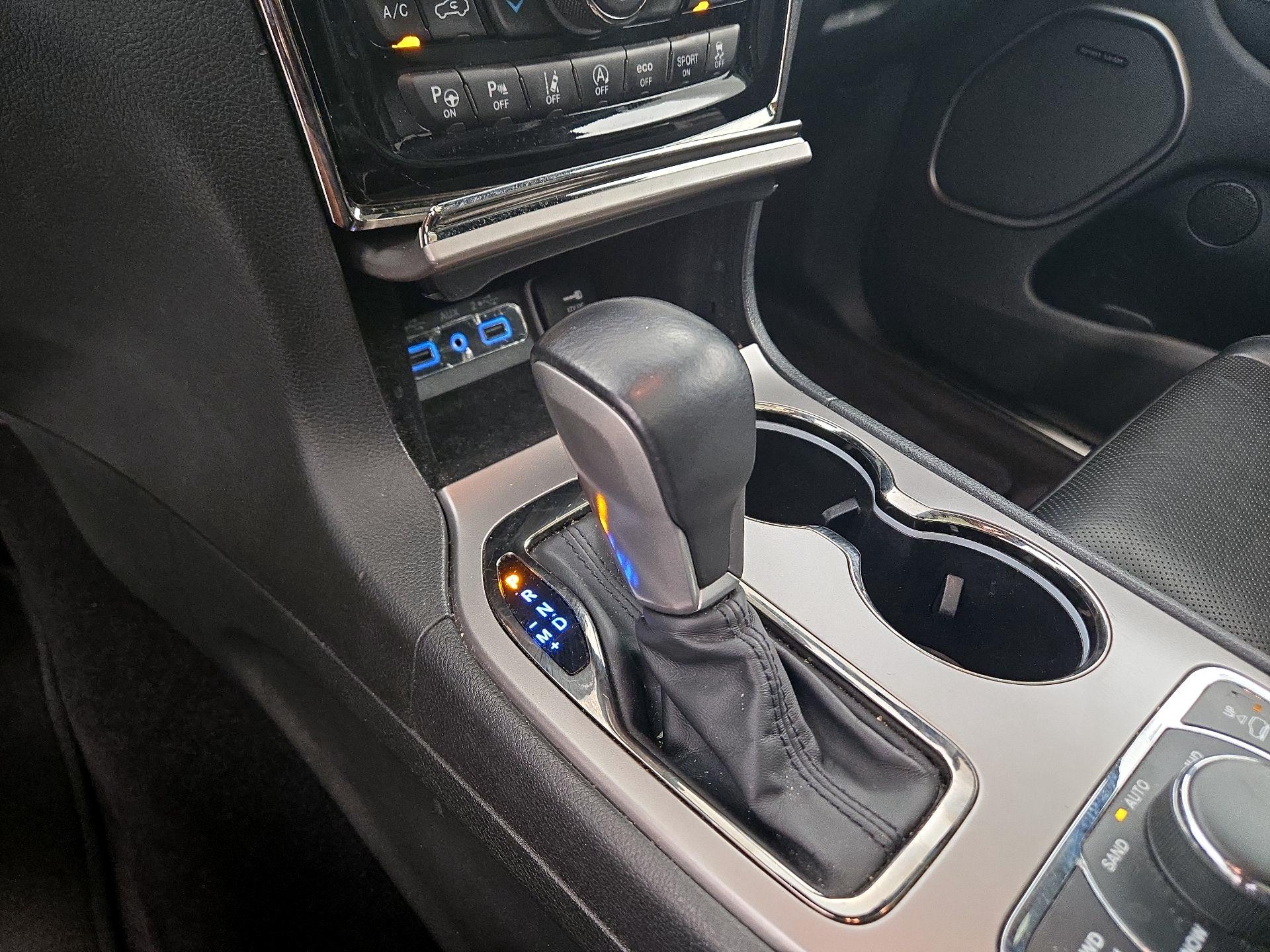 Thumbnail: 2019 Jeep Grand Cherokee - 15