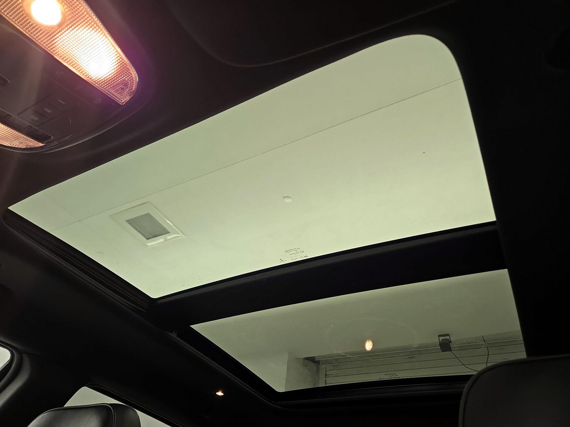 Thumbnail: 2019 Jeep Grand Cherokee - 17