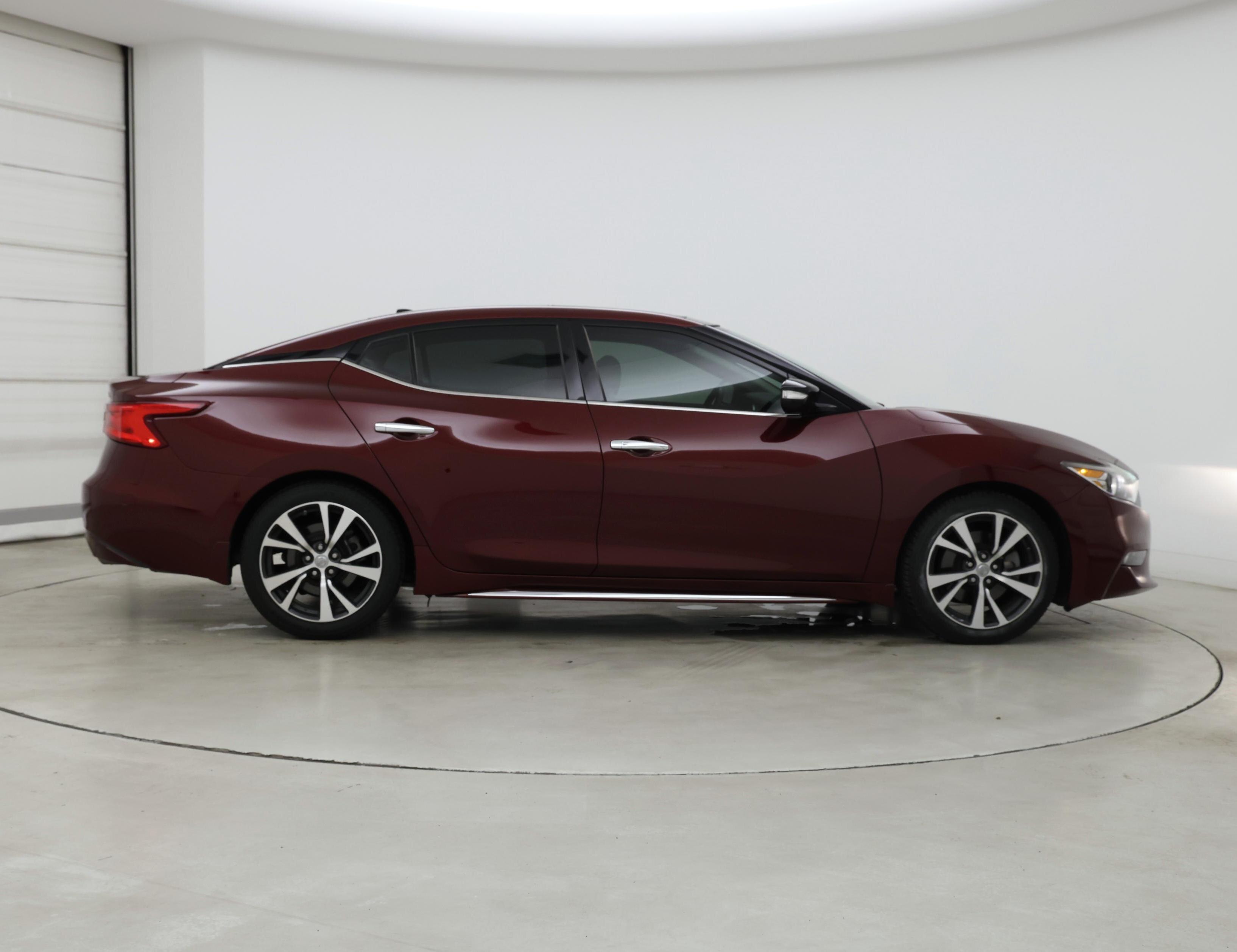 Thumbnail: 2017 Nissan Maxima - 7