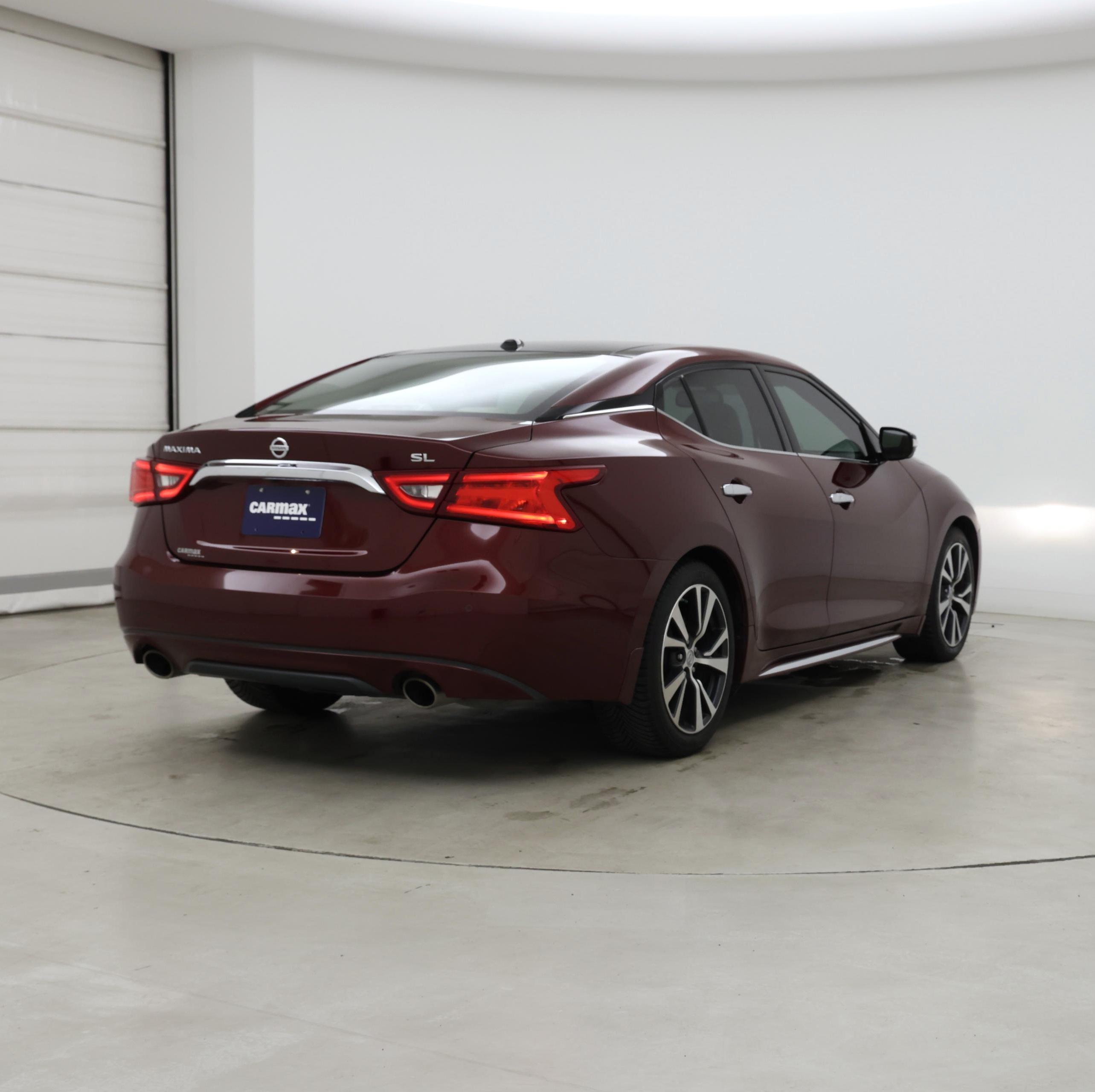 Thumbnail: 2017 Nissan Maxima - 8