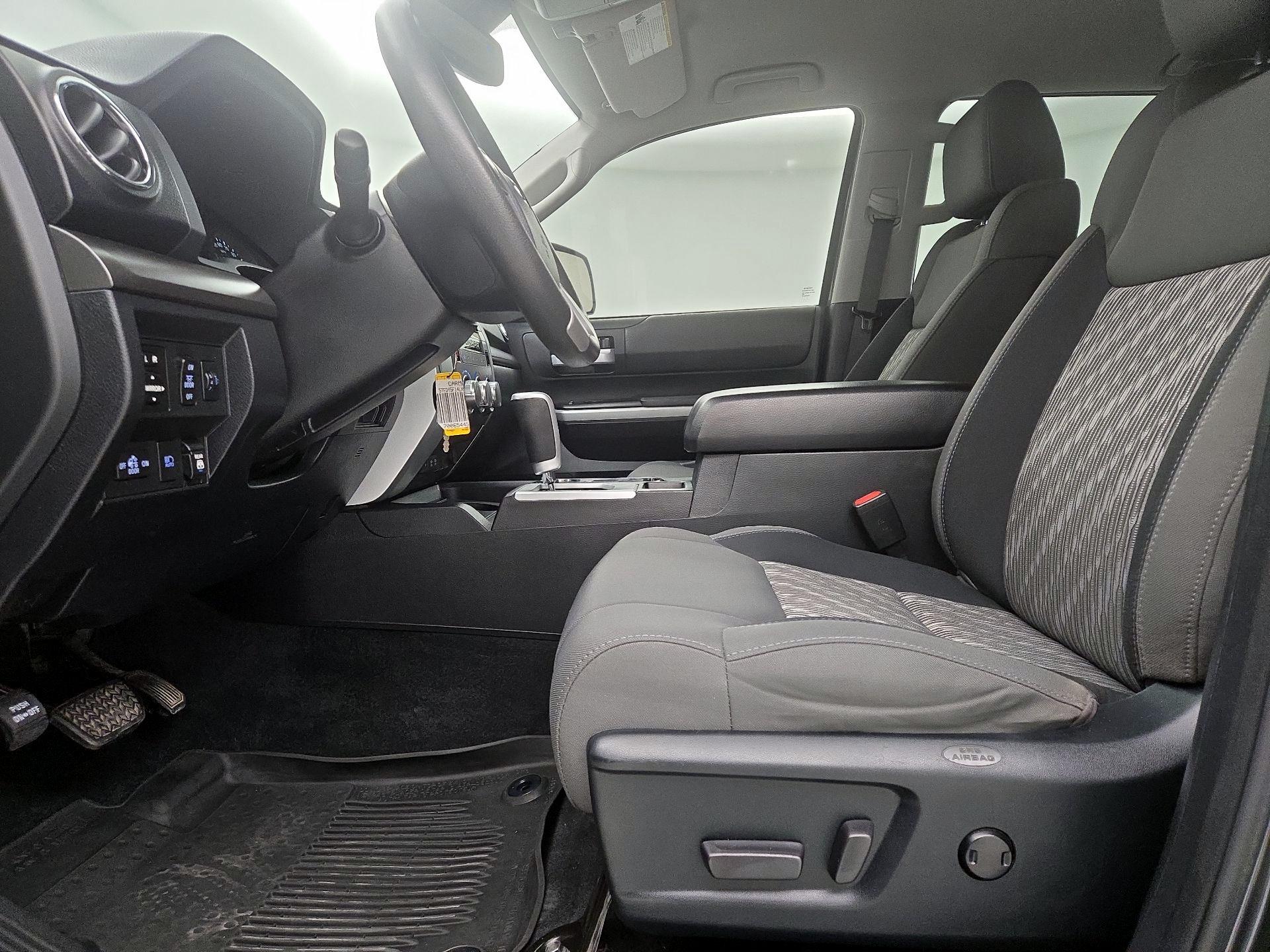 Thumbnail: 2020 Toyota Tundra - 11