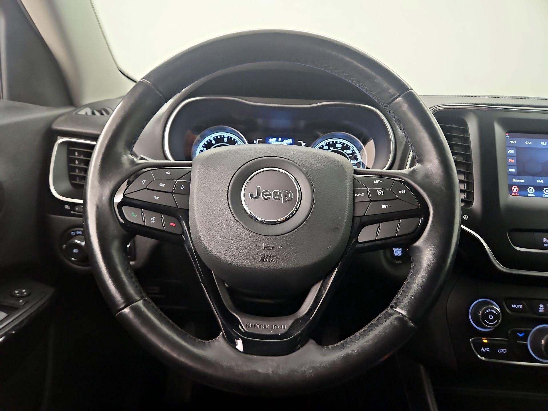 Thumbnail: 2021 Jeep Cherokee - 10
