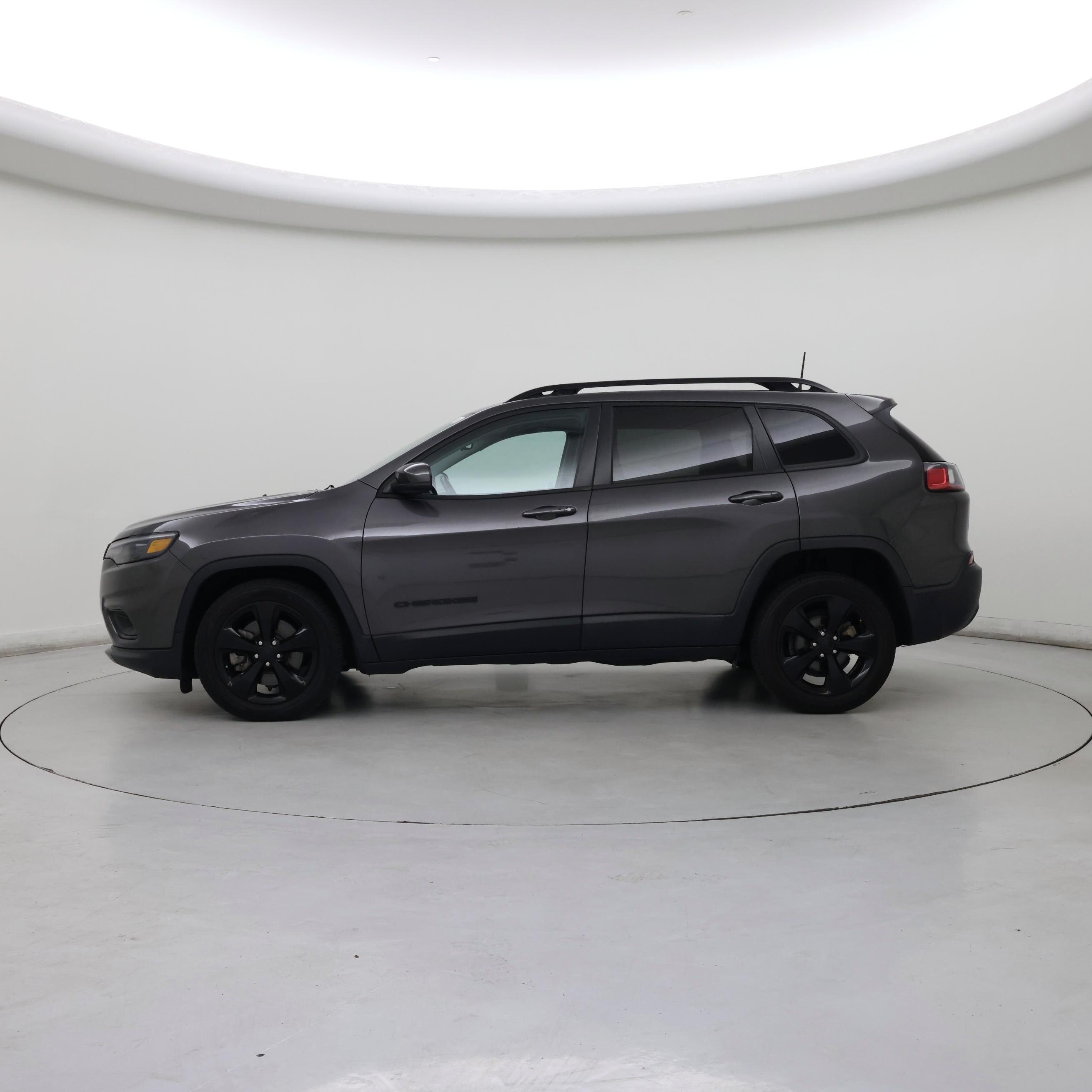 Thumbnail: 2021 Jeep Cherokee - 3