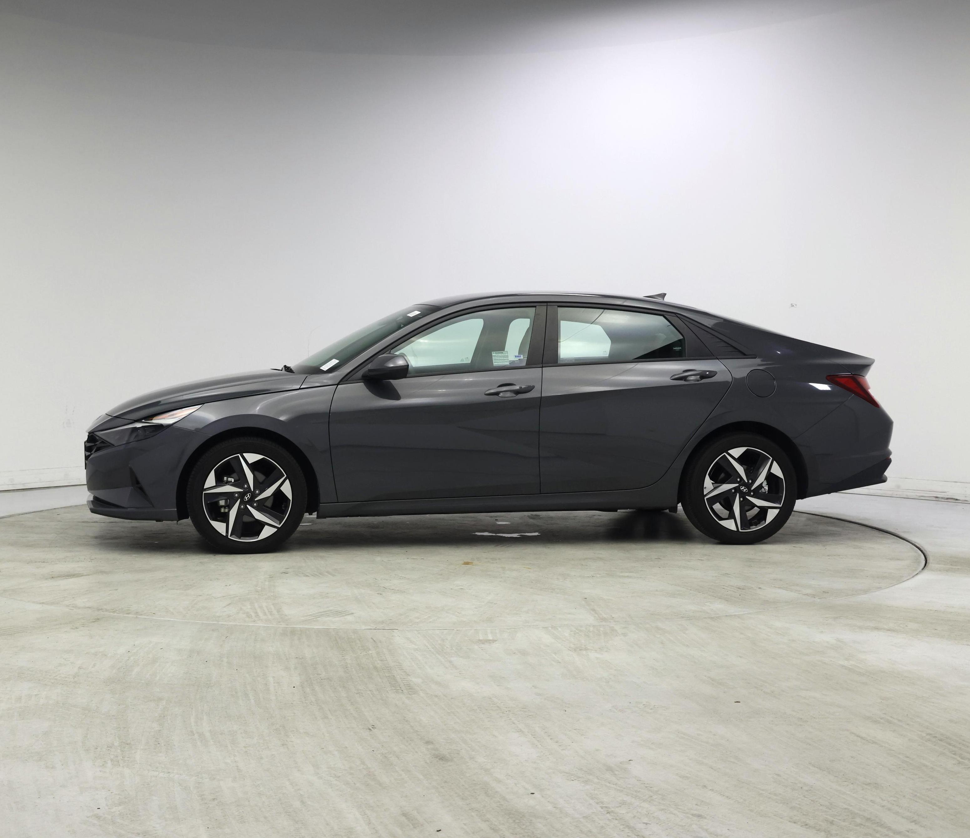 Thumbnail: 2023 Hyundai Elantra - 3