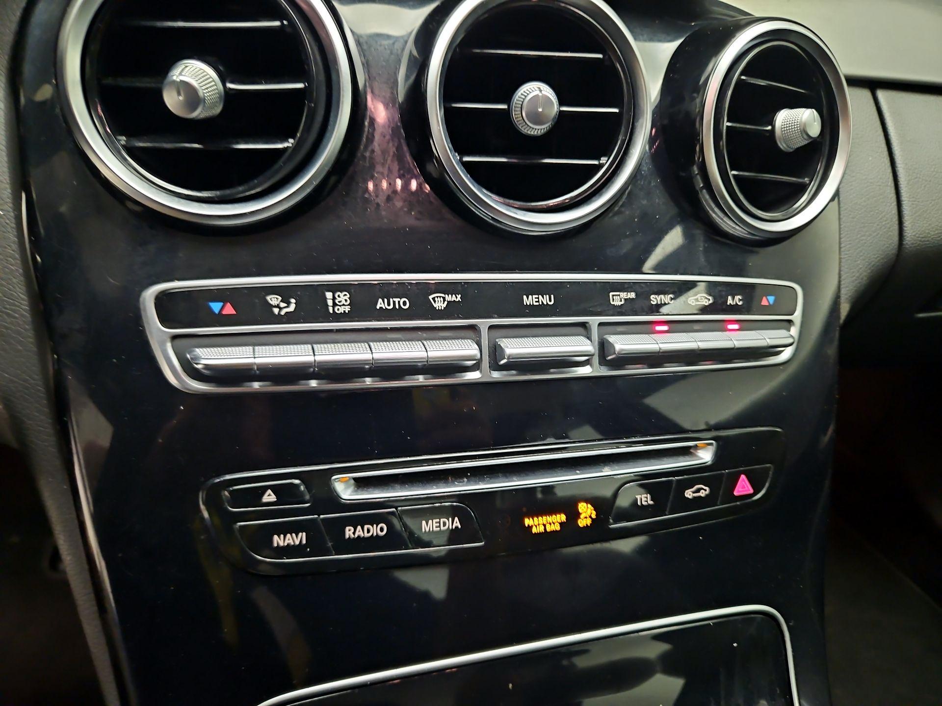 Thumbnail: 2016 Mercedes-Benz C-Class - 16