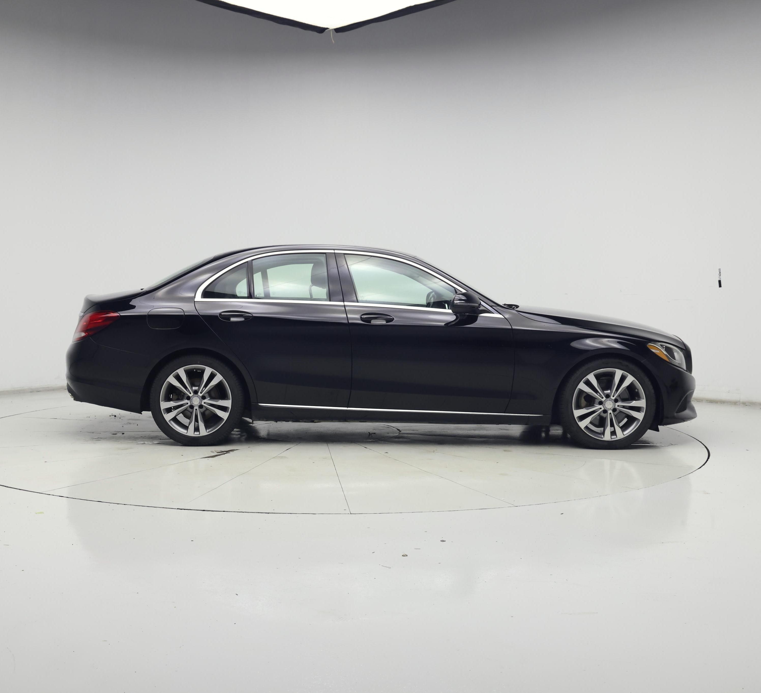 Thumbnail: 2016 Mercedes-Benz C-Class - 7