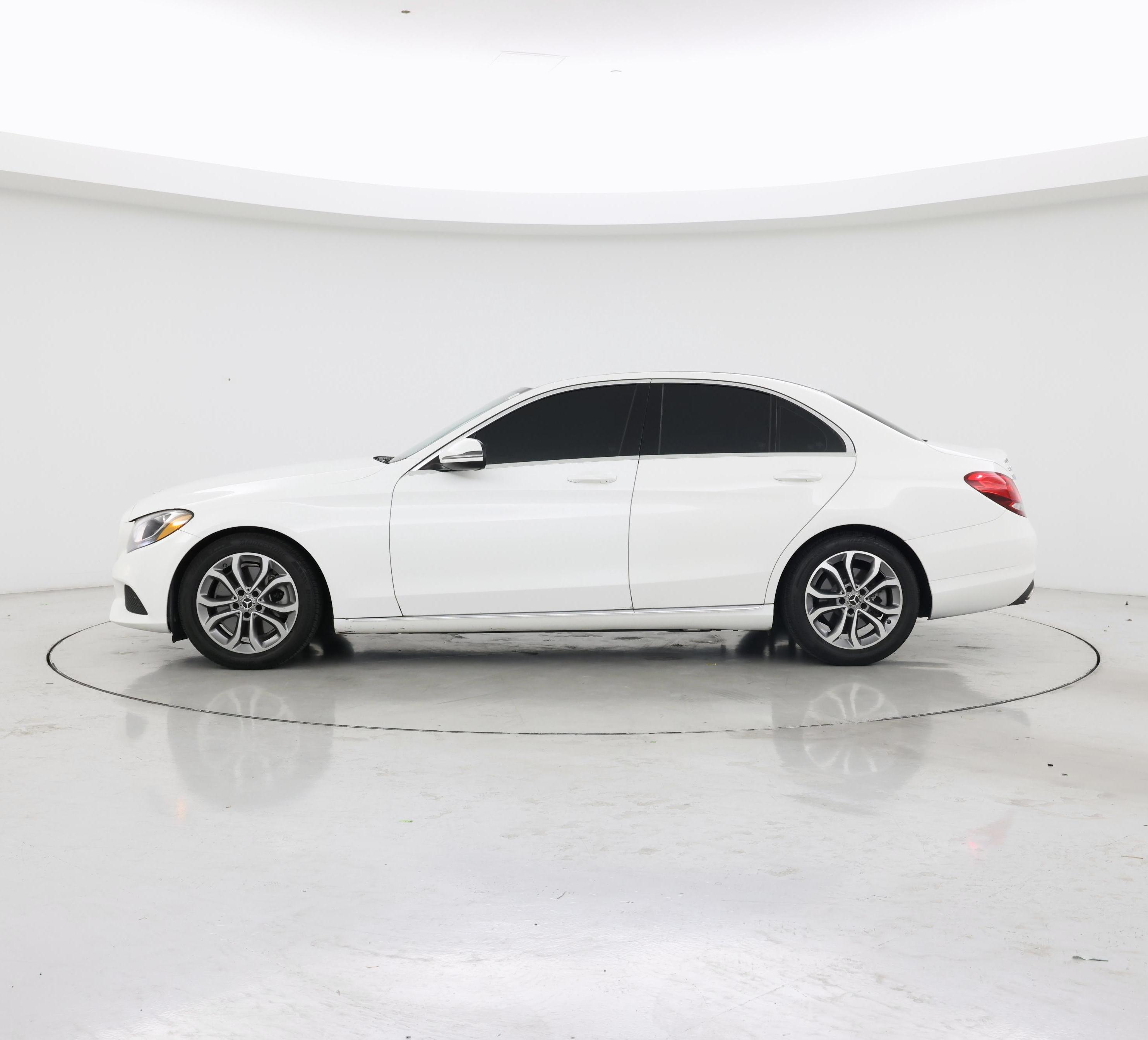 Thumbnail: 2017 Mercedes-Benz C-Class - 3