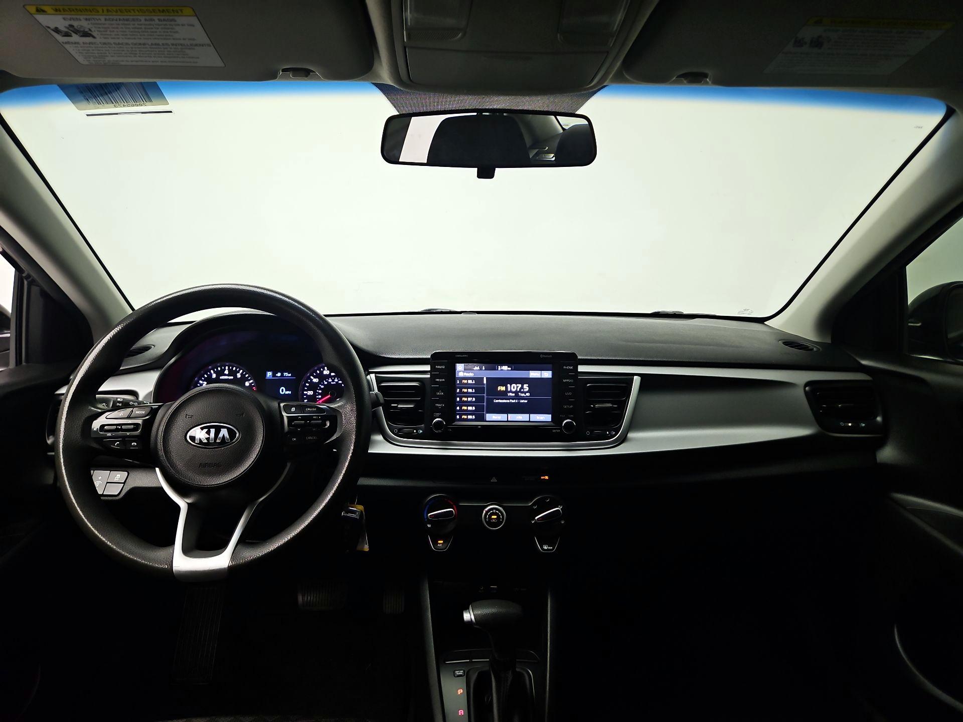 Thumbnail: 2020 Kia Rio - 9