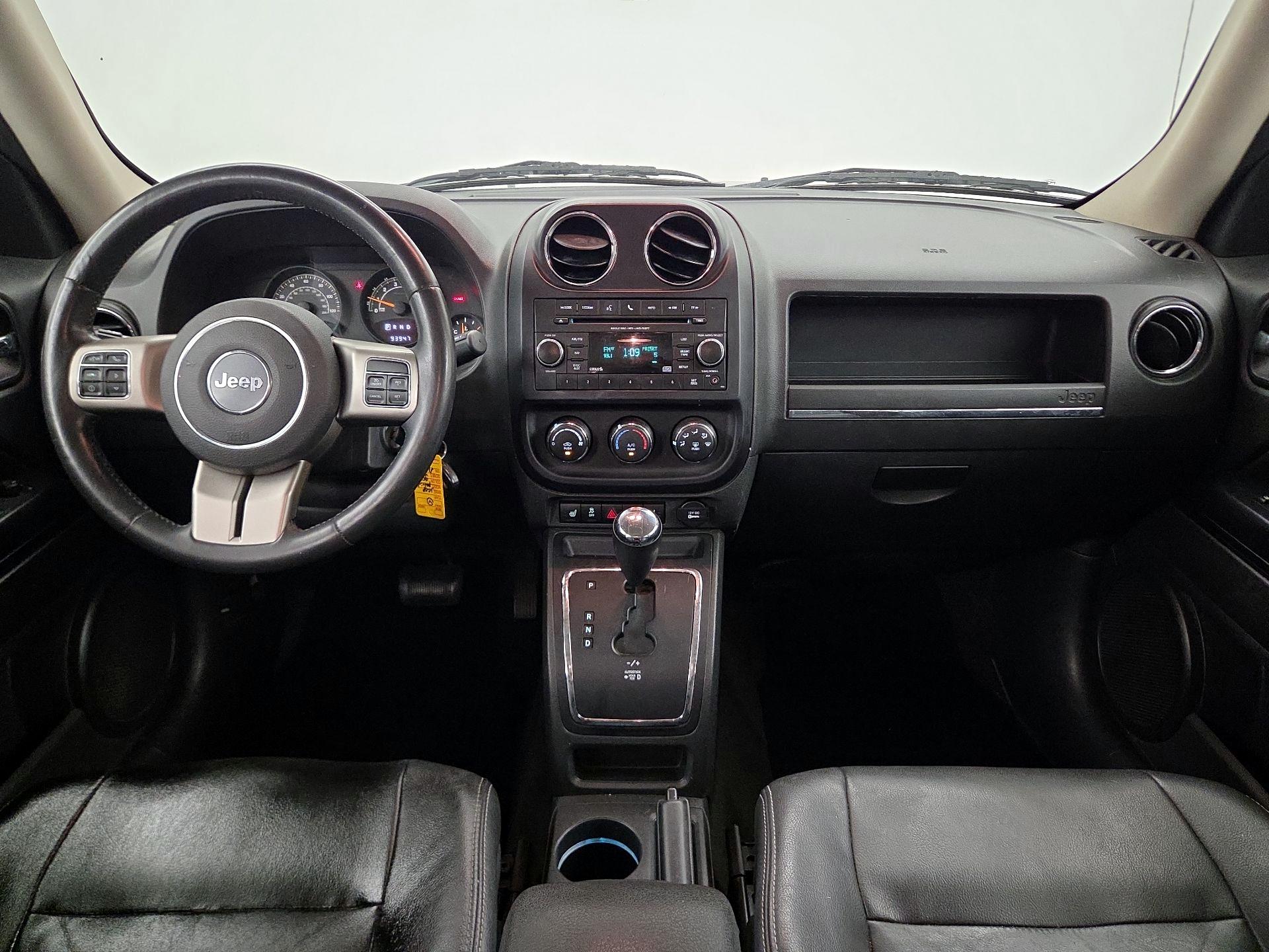 Thumbnail: 2014 Jeep Patriot - 9