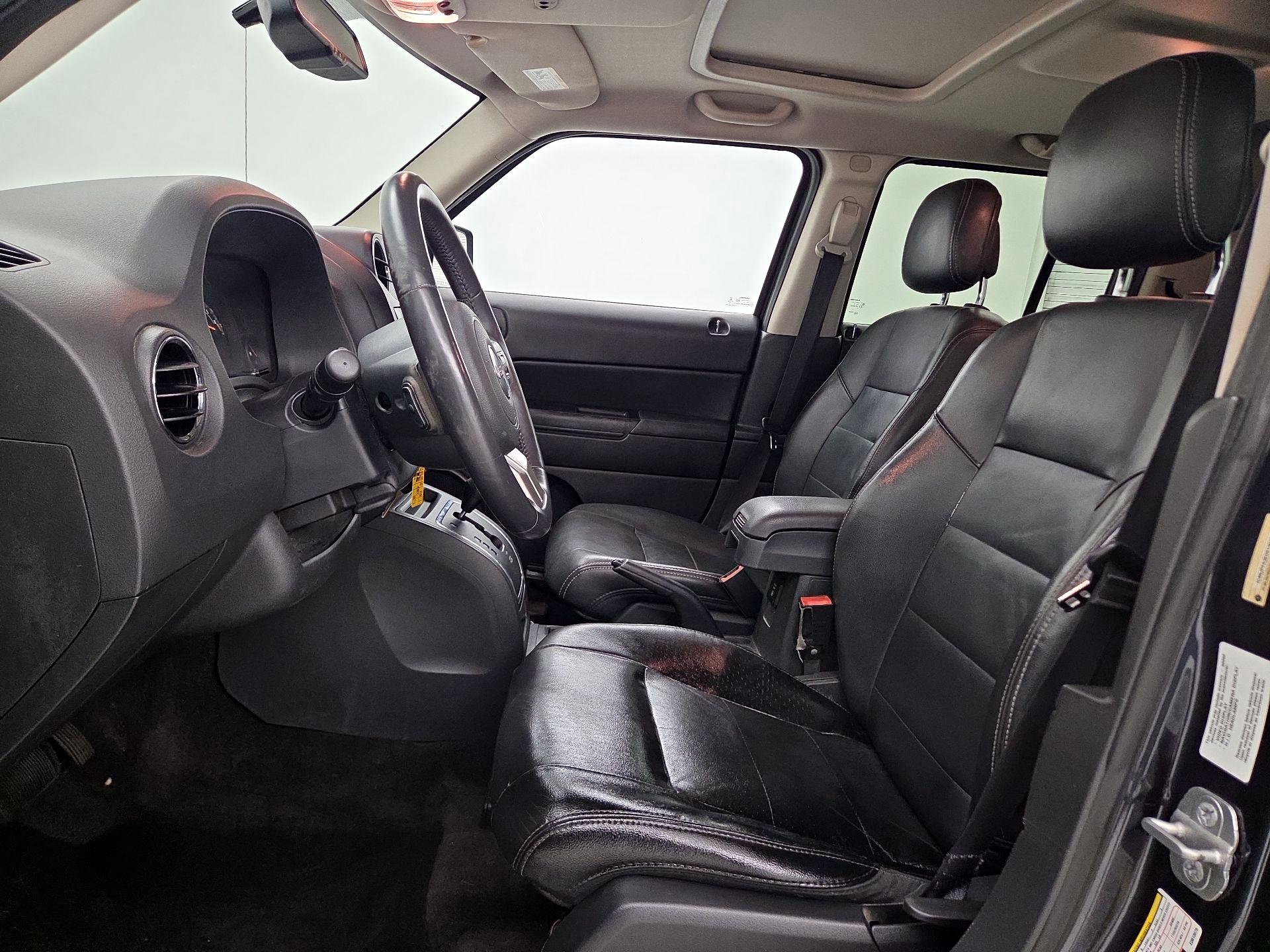 Thumbnail: 2014 Jeep Patriot - 11