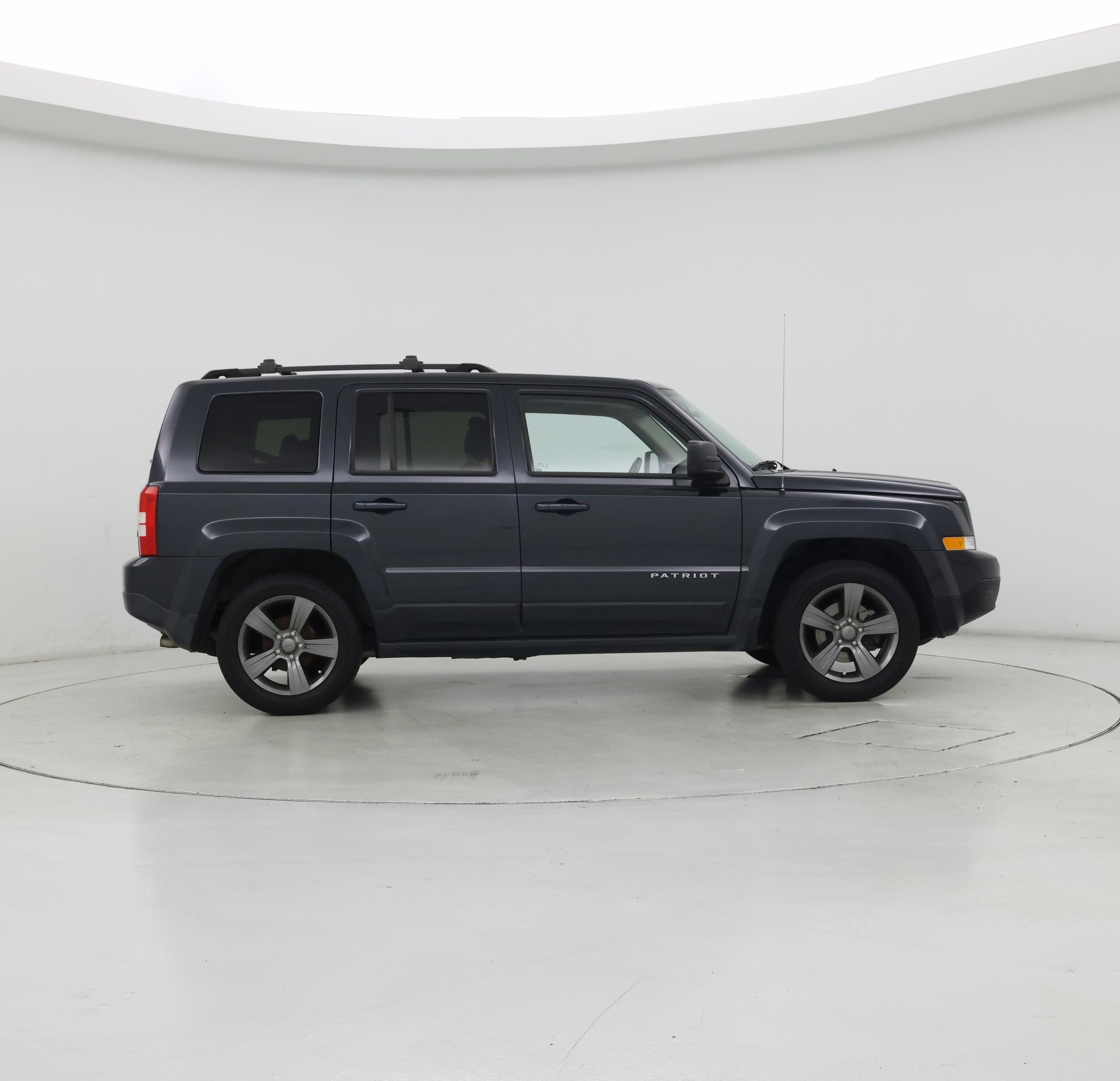 Thumbnail: 2014 Jeep Patriot - 7