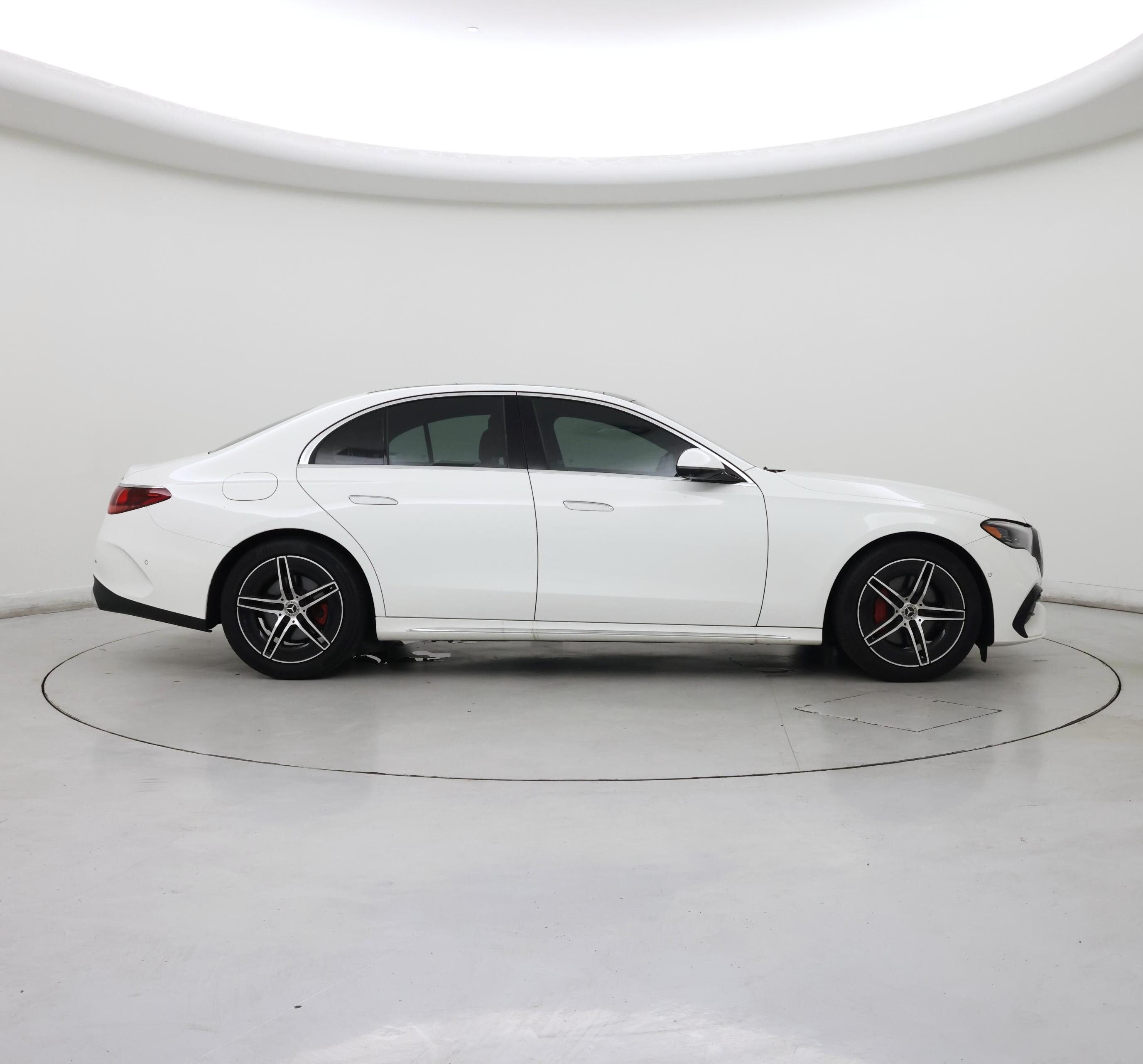 Thumbnail: 2024 Mercedes-Benz E-Class - 7