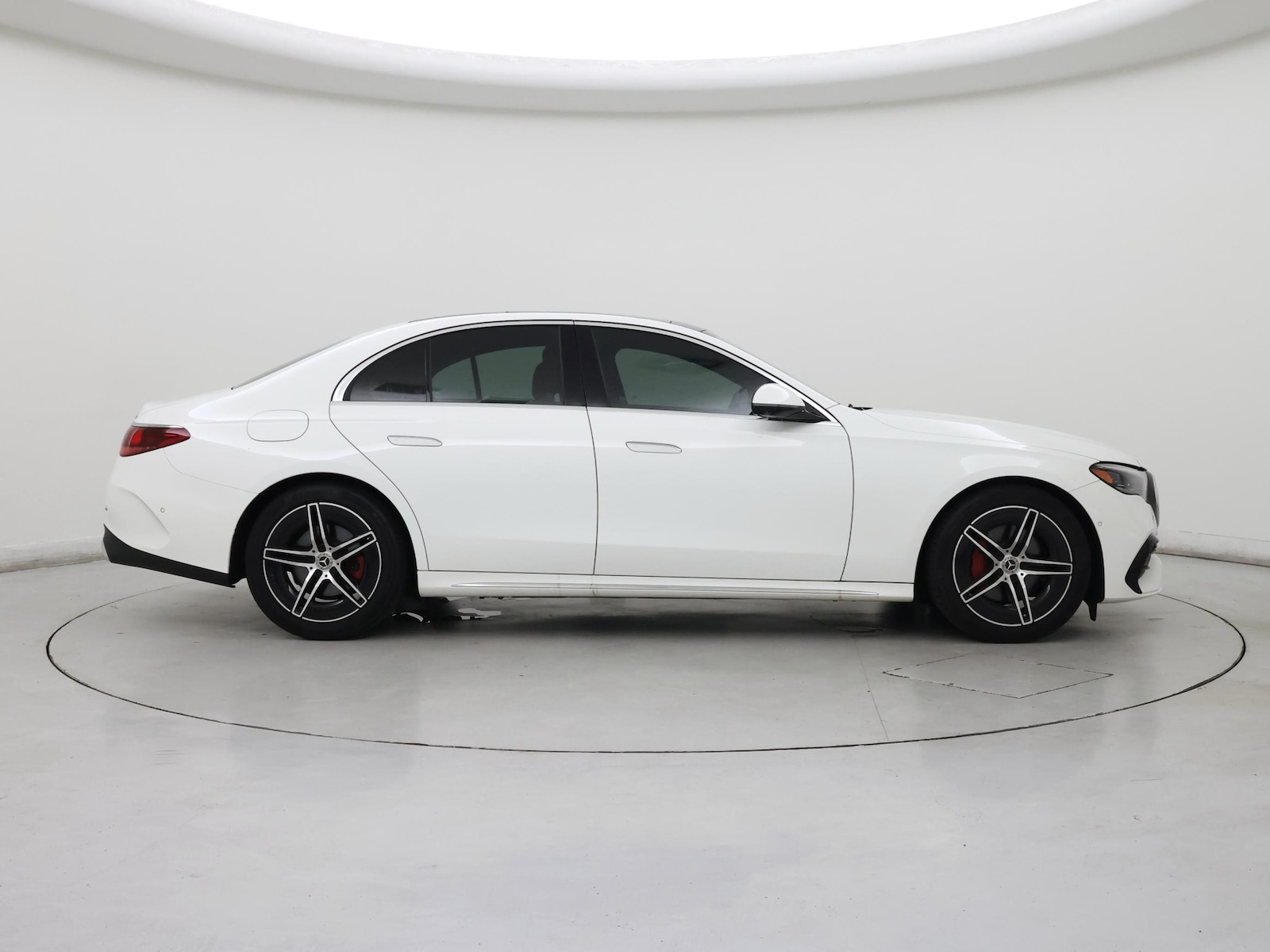 2024 Mercedes-Benz E-Class E350 - Photo 8