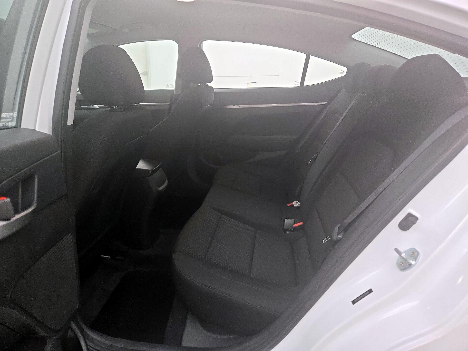 Thumbnail: 2020 Hyundai Elantra - 19