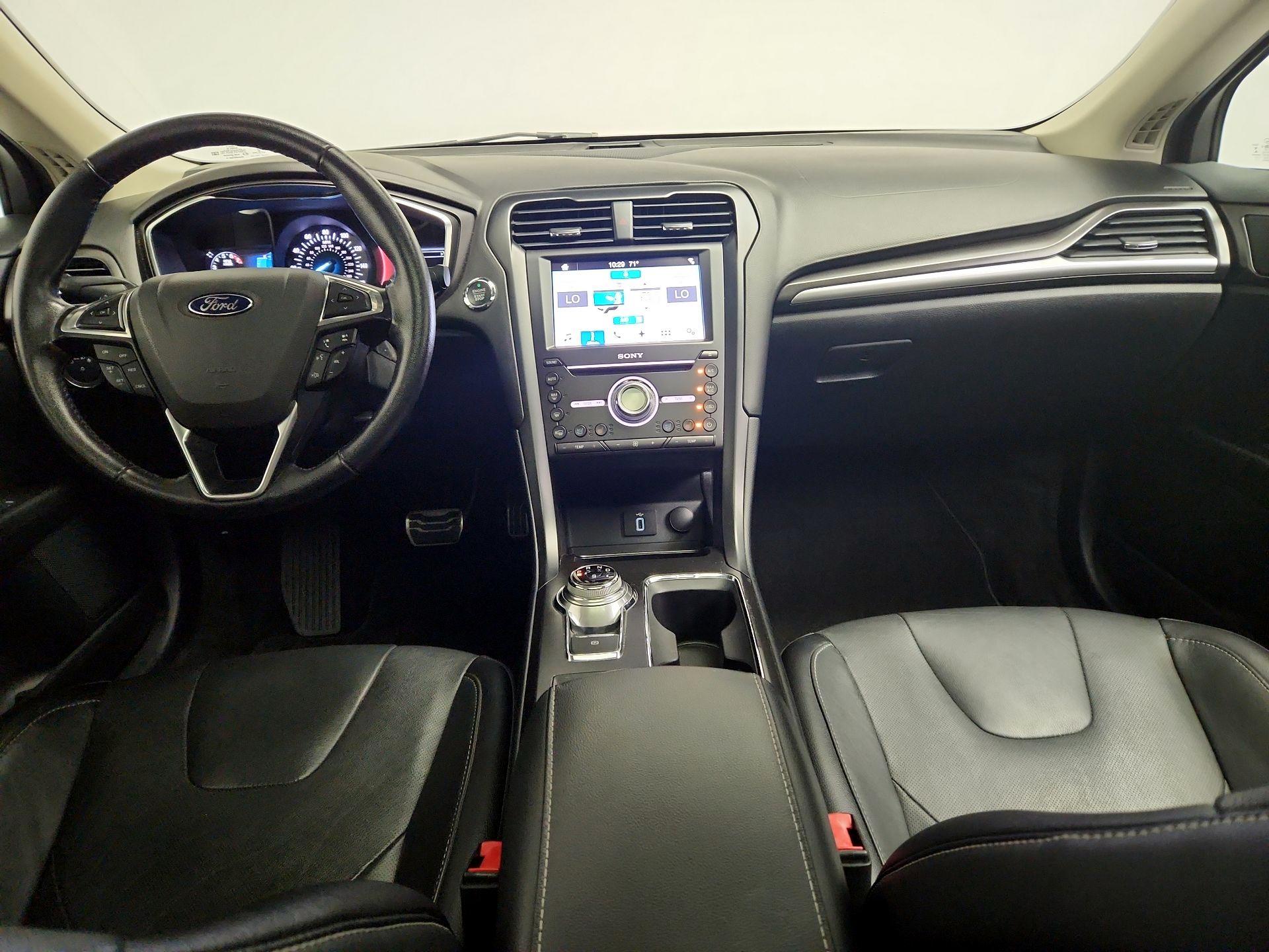 Thumbnail: 2017 Ford Fusion - 9