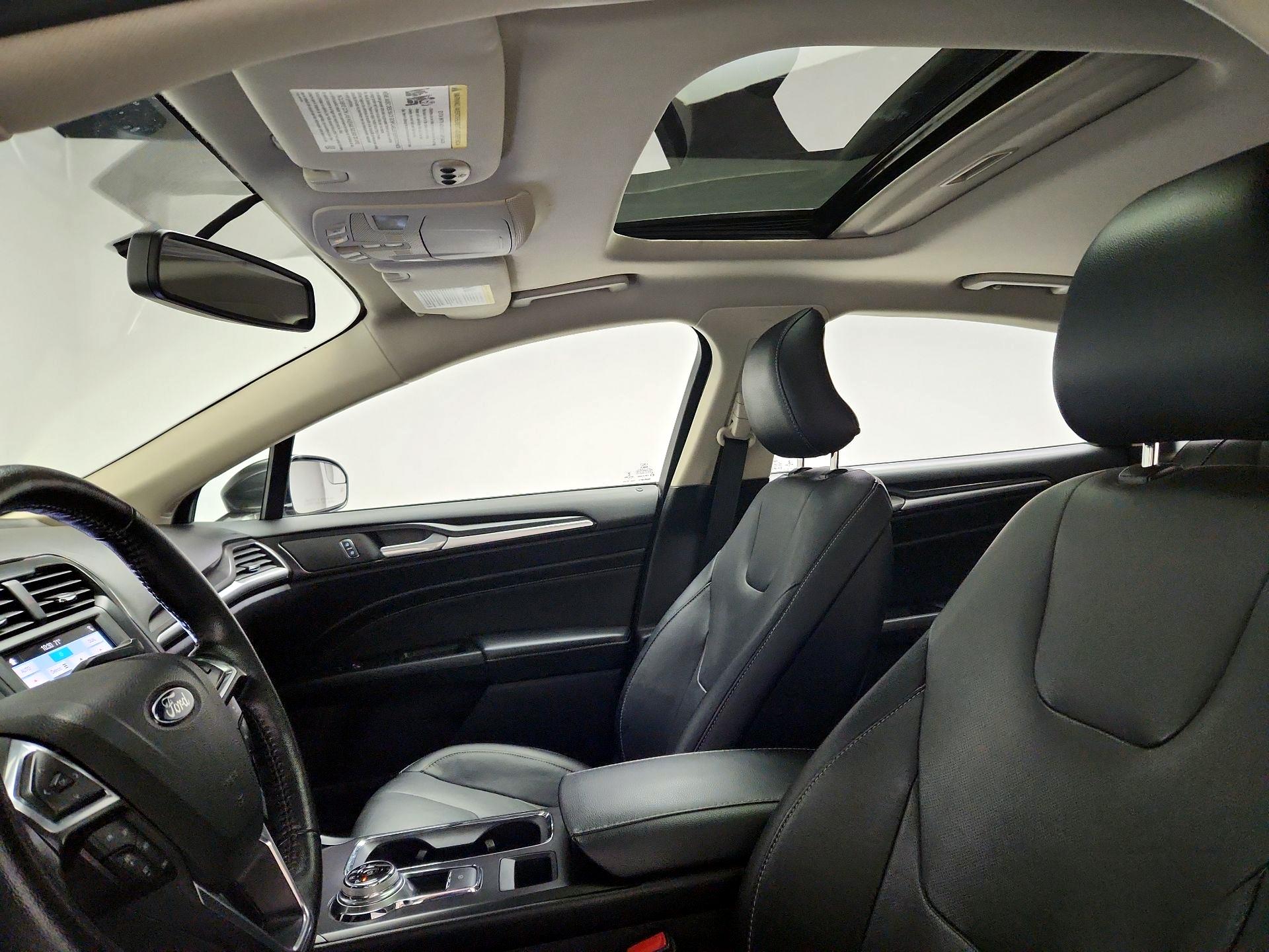 Thumbnail: 2017 Ford Fusion - 20