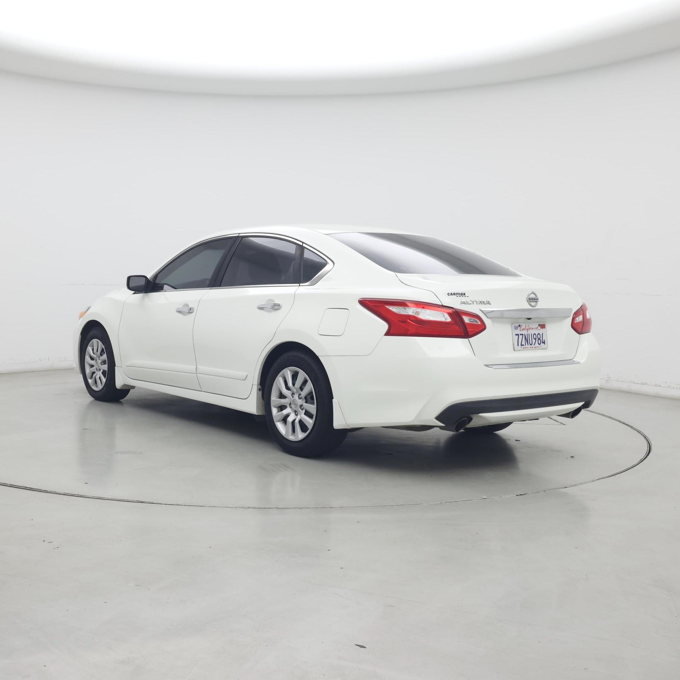 Thumbnail: 2017 Nissan Altima - 2