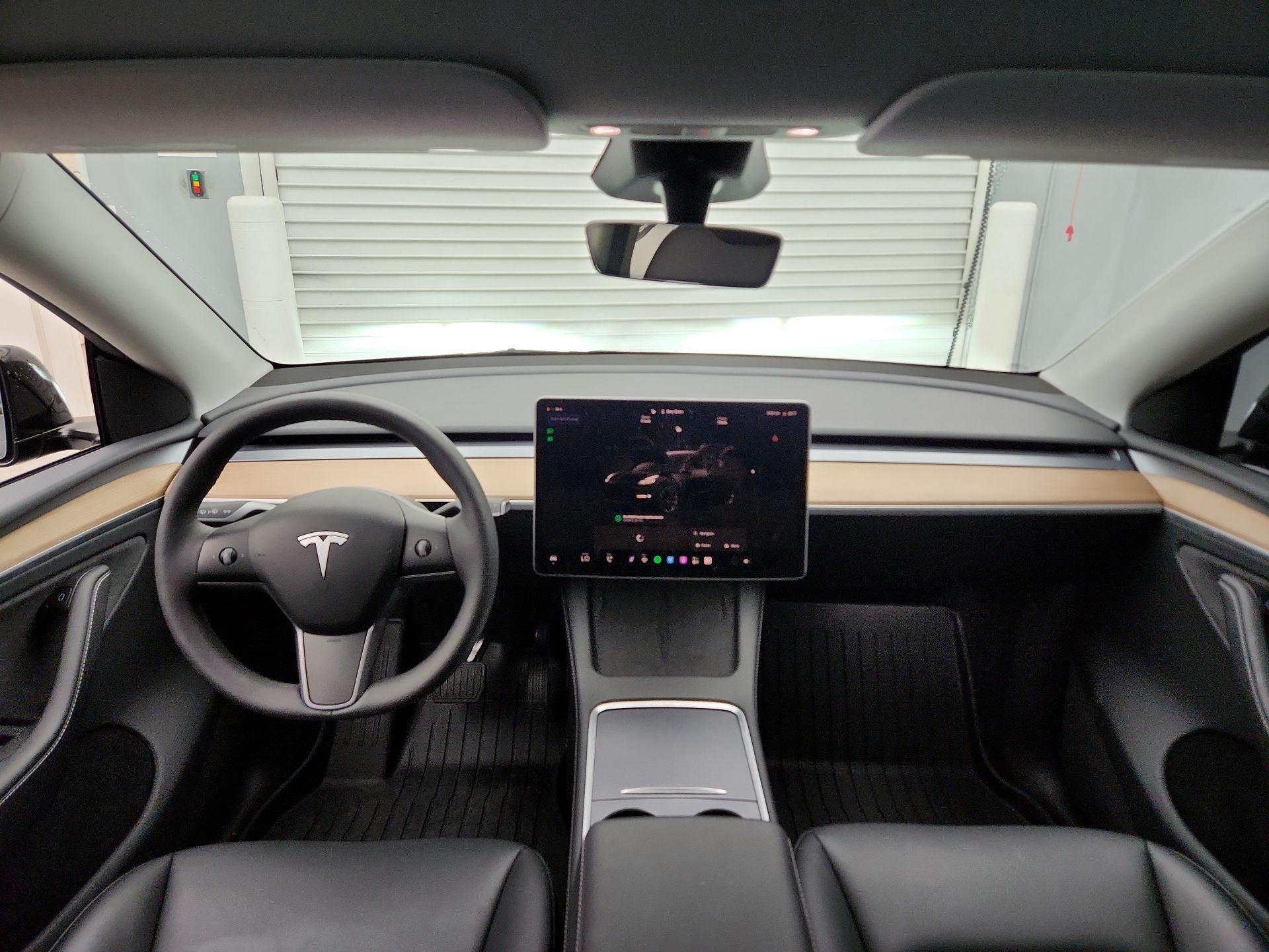 Thumbnail: 2023 Tesla Model Y - 9