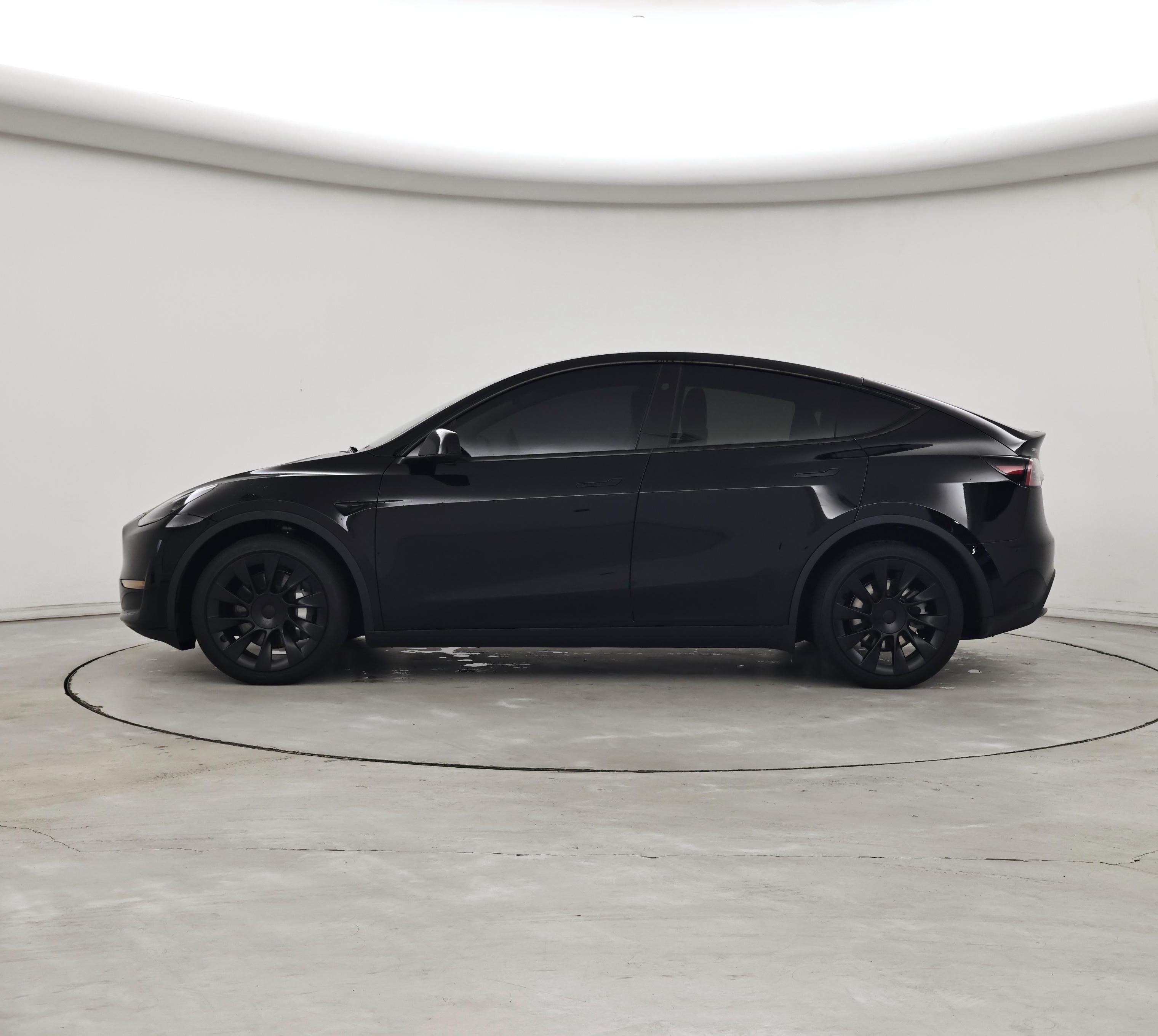 Thumbnail: 2023 Tesla Model Y - 3