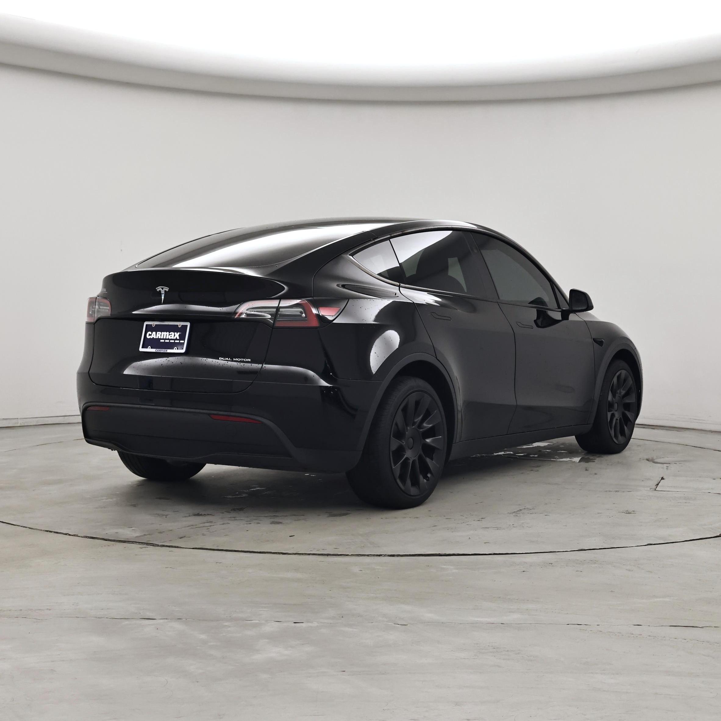 Thumbnail: 2023 Tesla Model Y - 8
