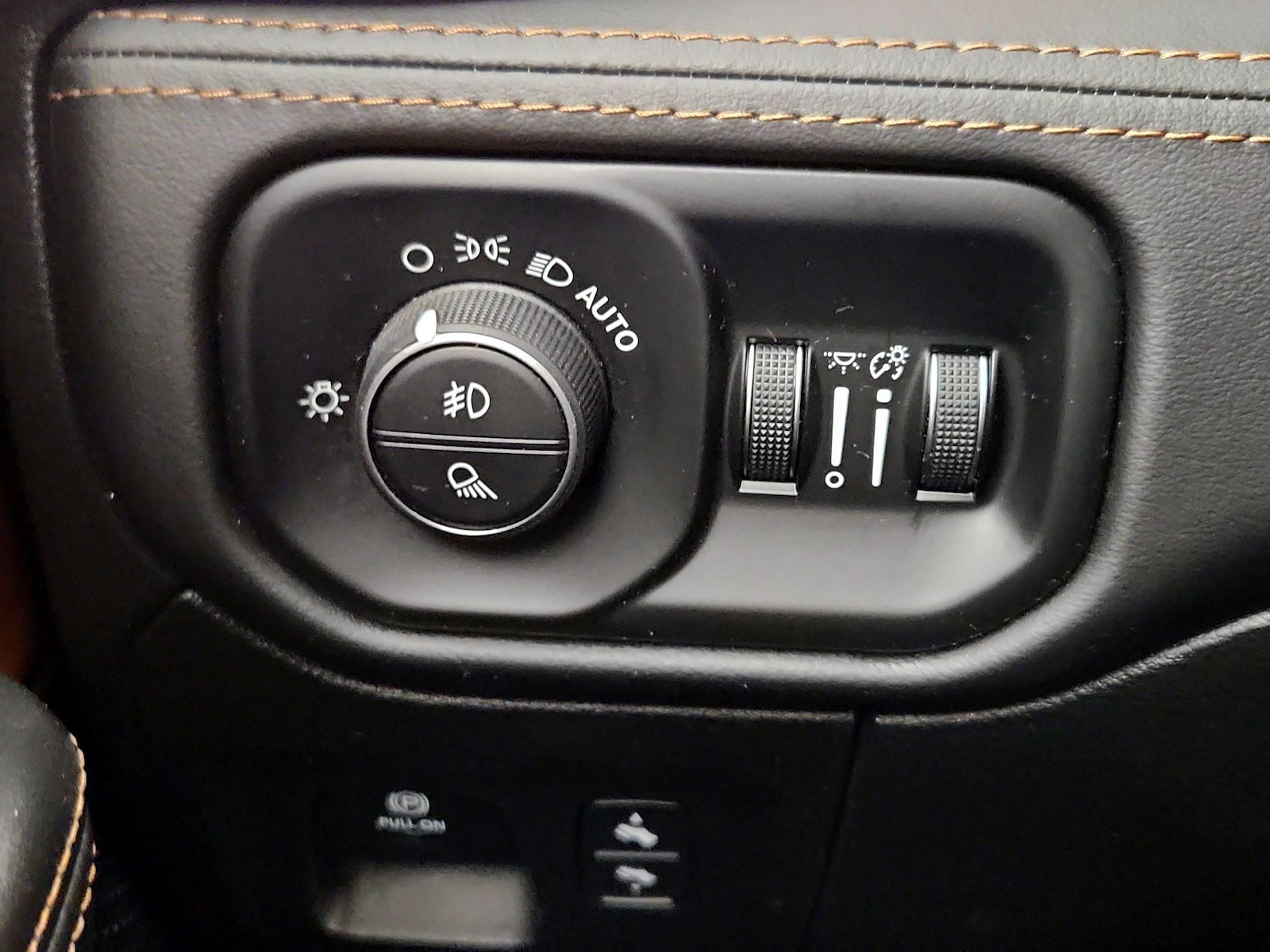 2021 RAM Ram 1500 Pickup Longhorn - Photo 14