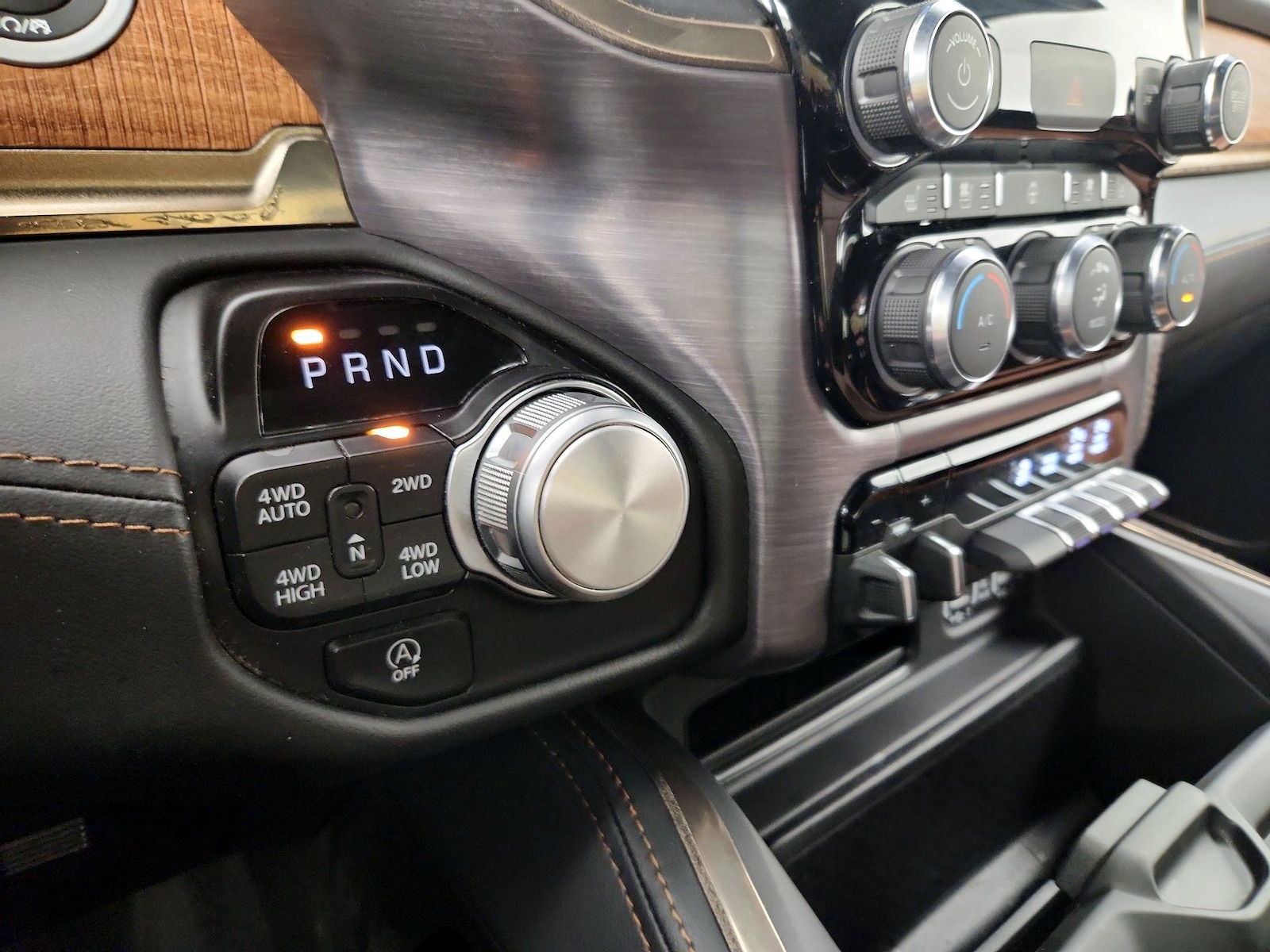 2021 RAM Ram 1500 Pickup Longhorn - Photo 19