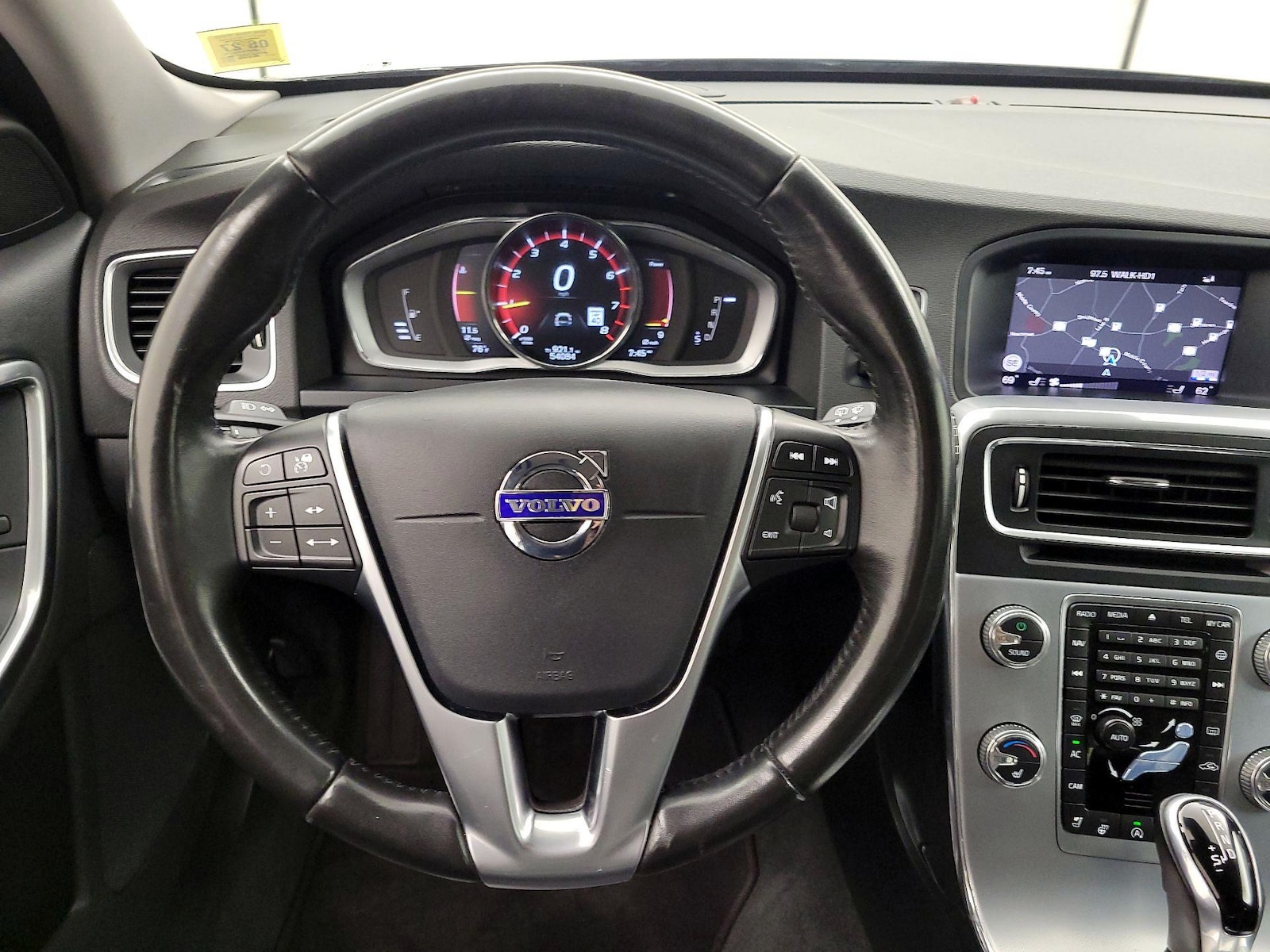 2018 Volvo V60 Dynamic - Photo 11