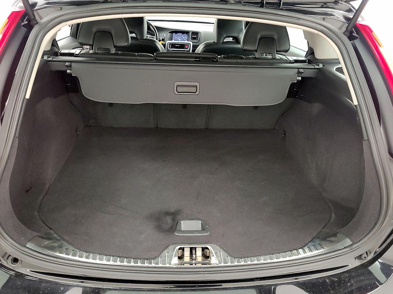 2018 Volvo V60 Dynamic - Photo 23