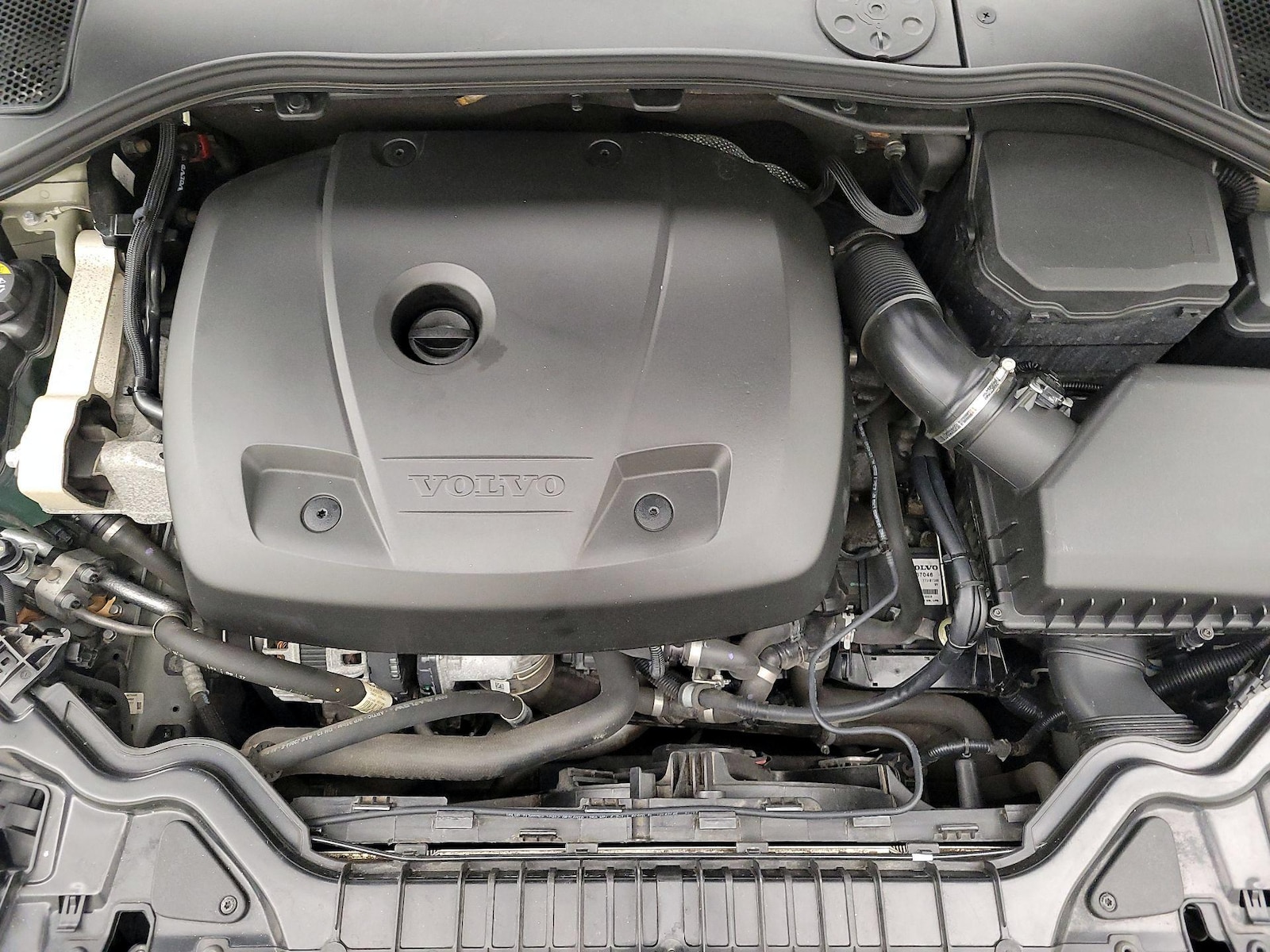 2018 Volvo V60 Dynamic - Photo 24