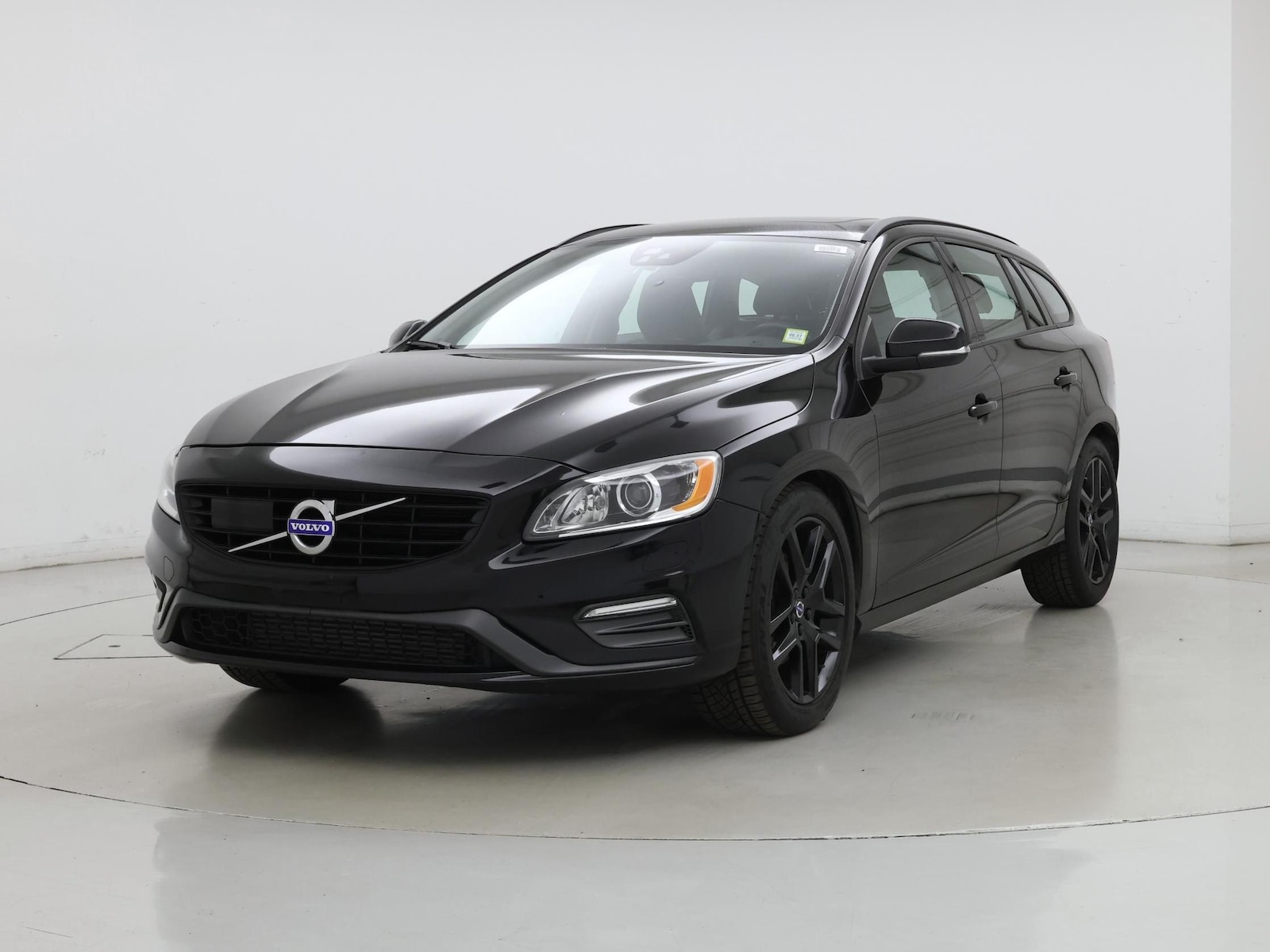 2018 Volvo V60 Dynamic - Photo 5
