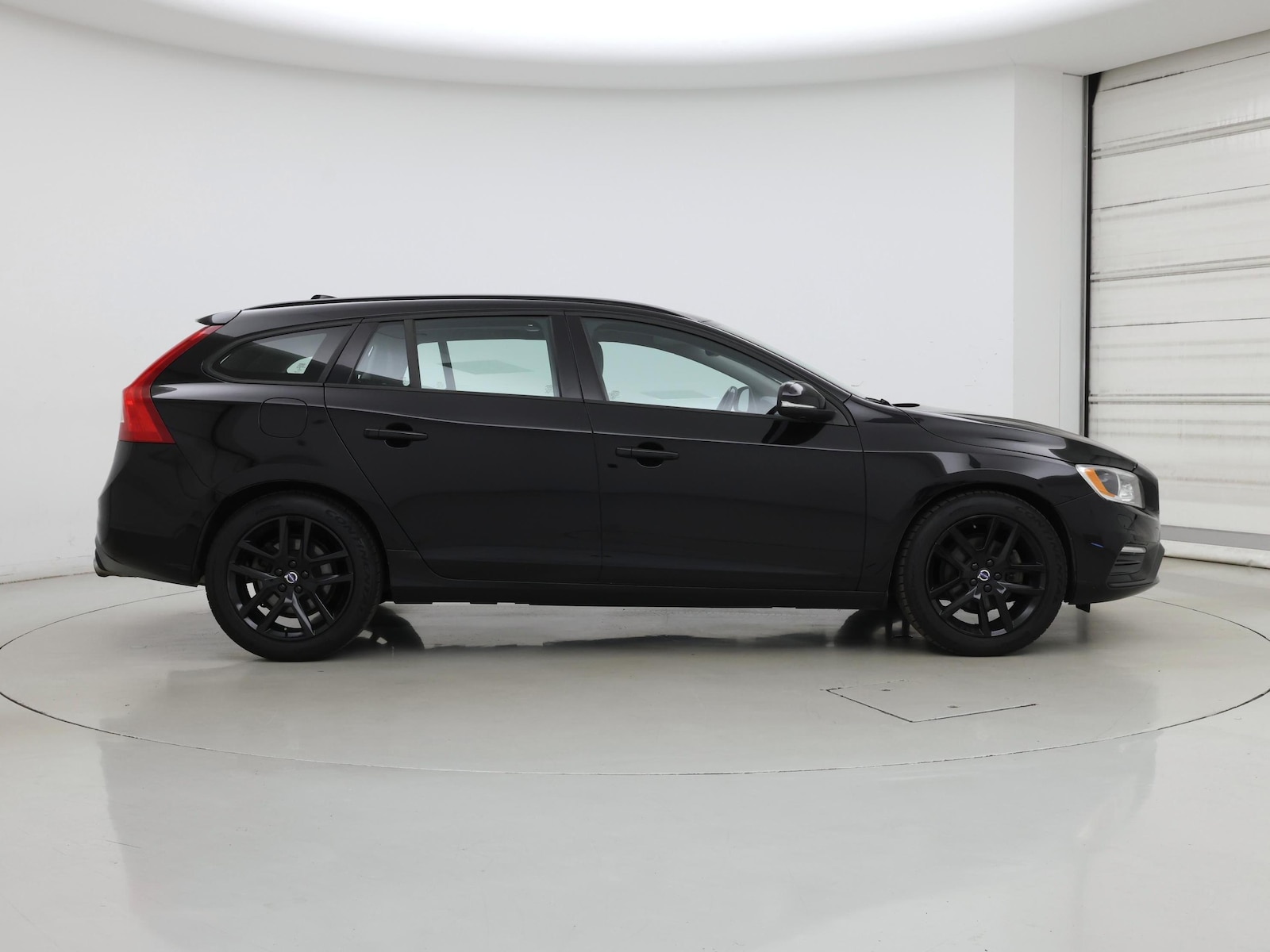 2018 Volvo V60 Dynamic - Photo 8