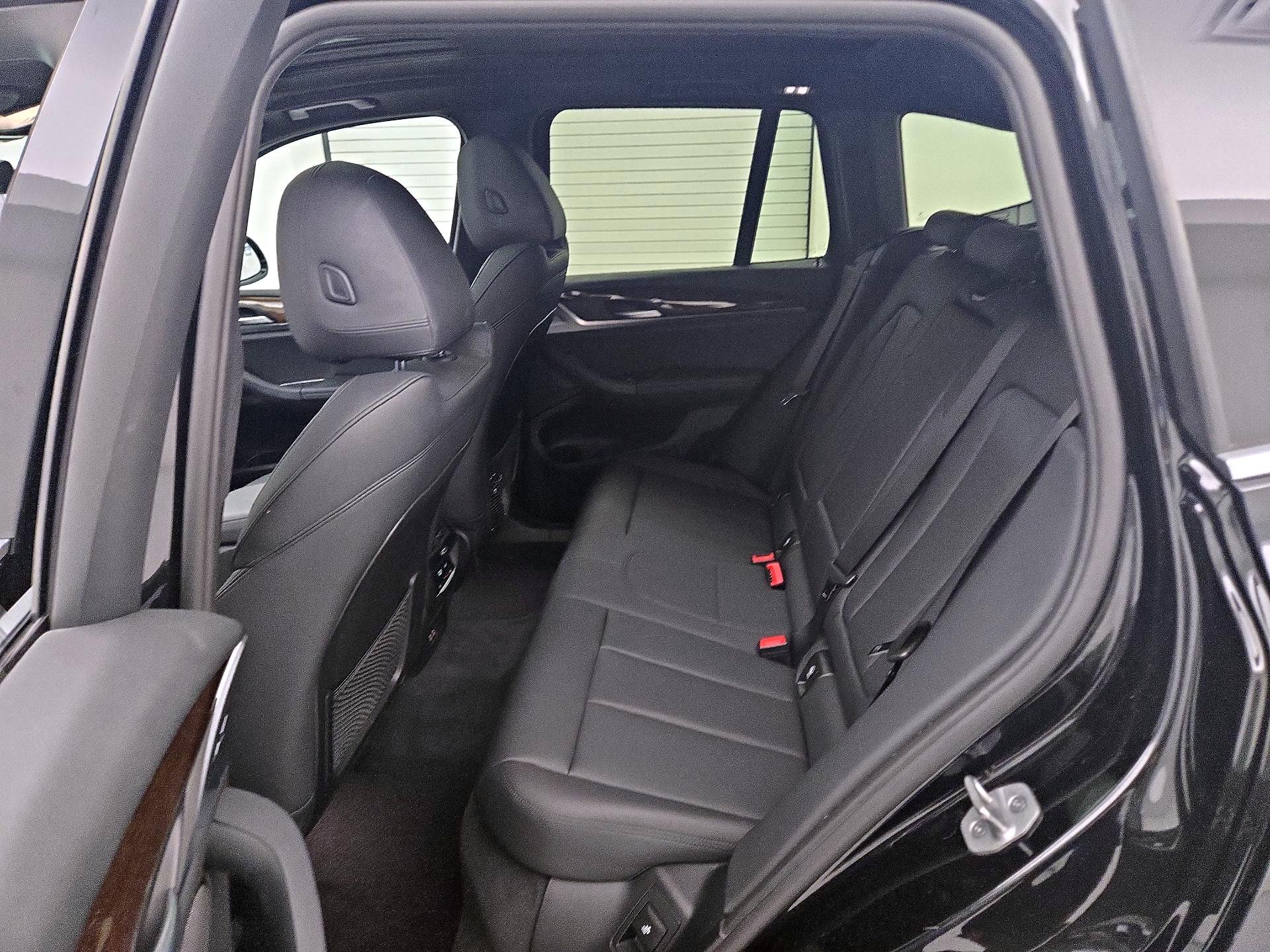 Thumbnail: 2021 BMW X3 - 19