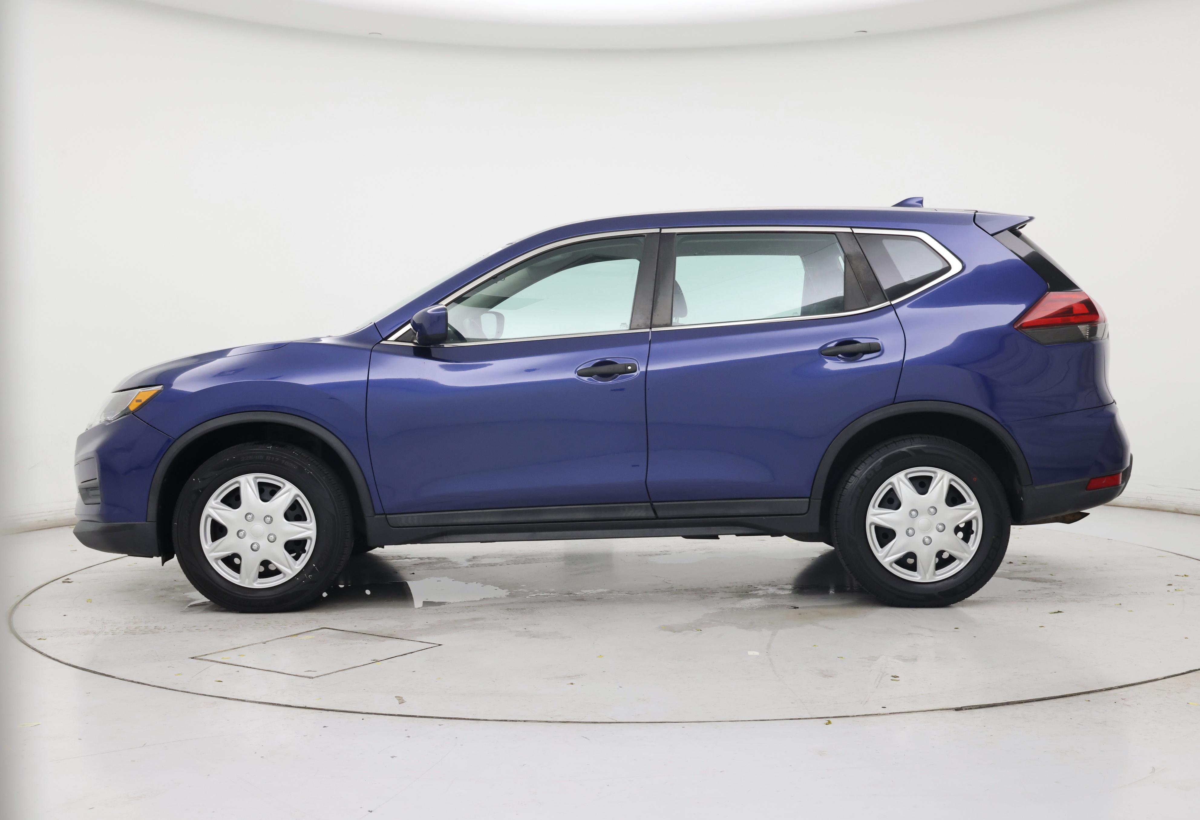 Thumbnail: 2020 Nissan Rogue - 3