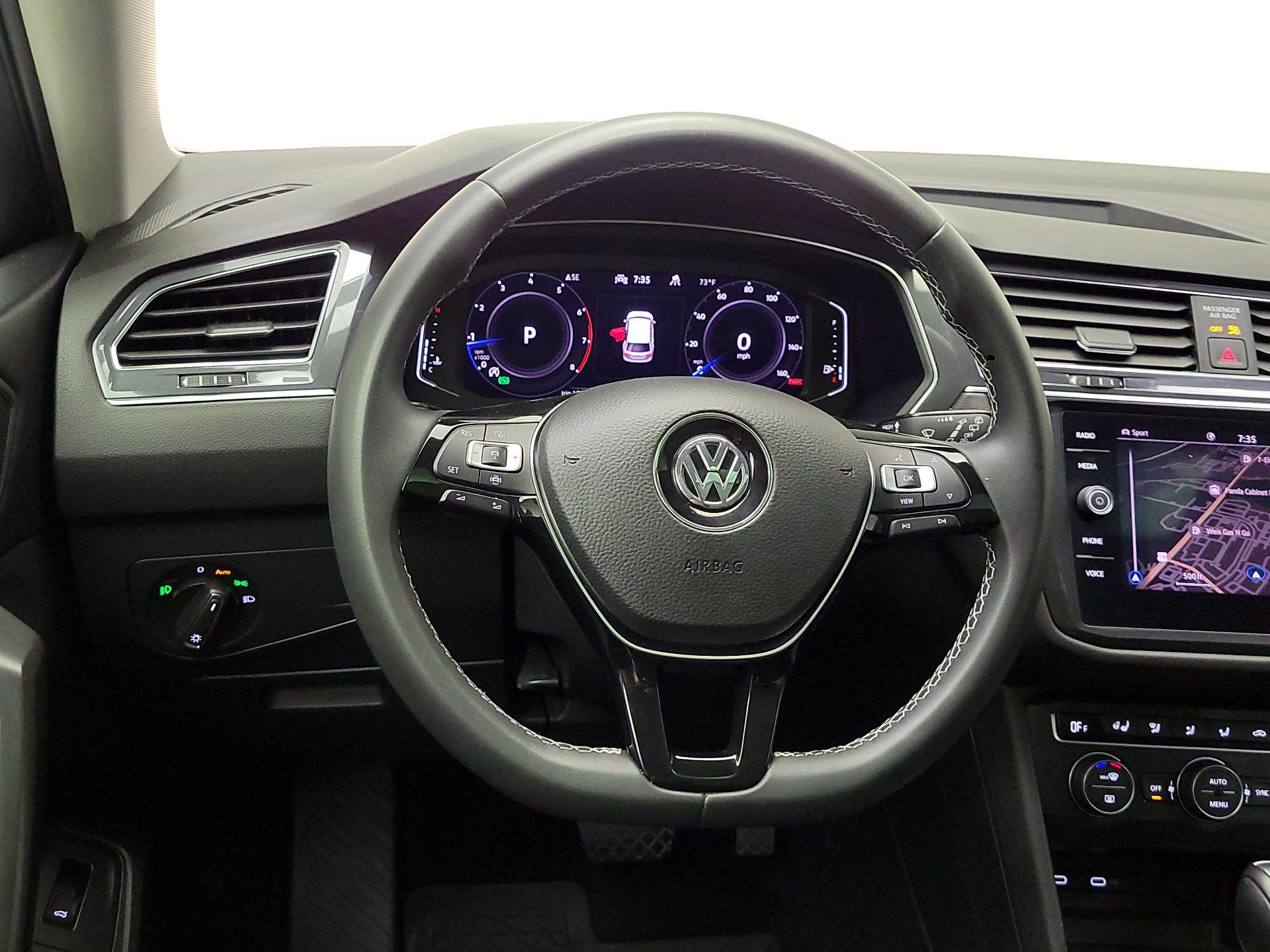 Thumbnail: 2021 Volkswagen Tiguan - 10