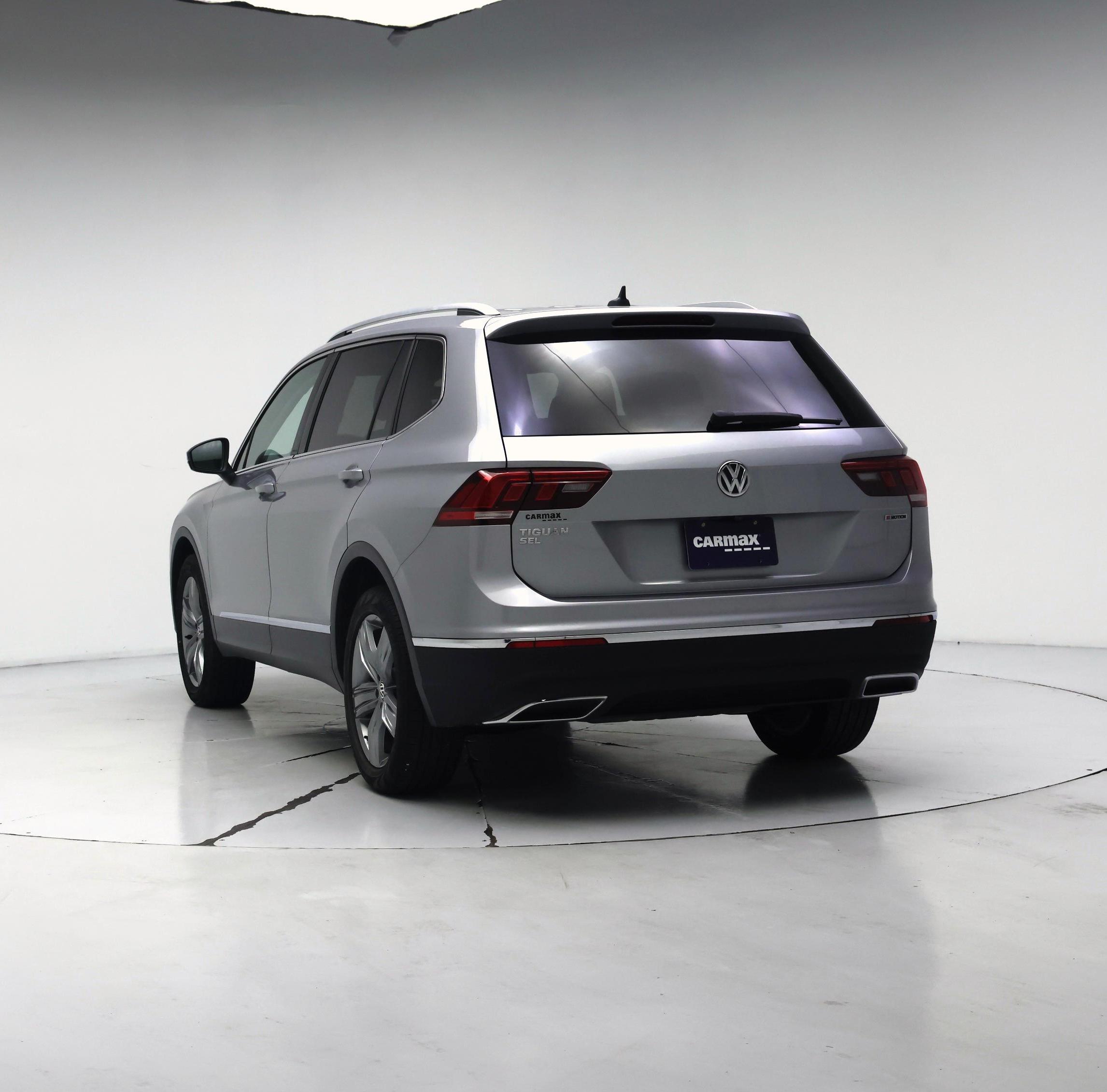 Thumbnail: 2021 Volkswagen Tiguan - 2