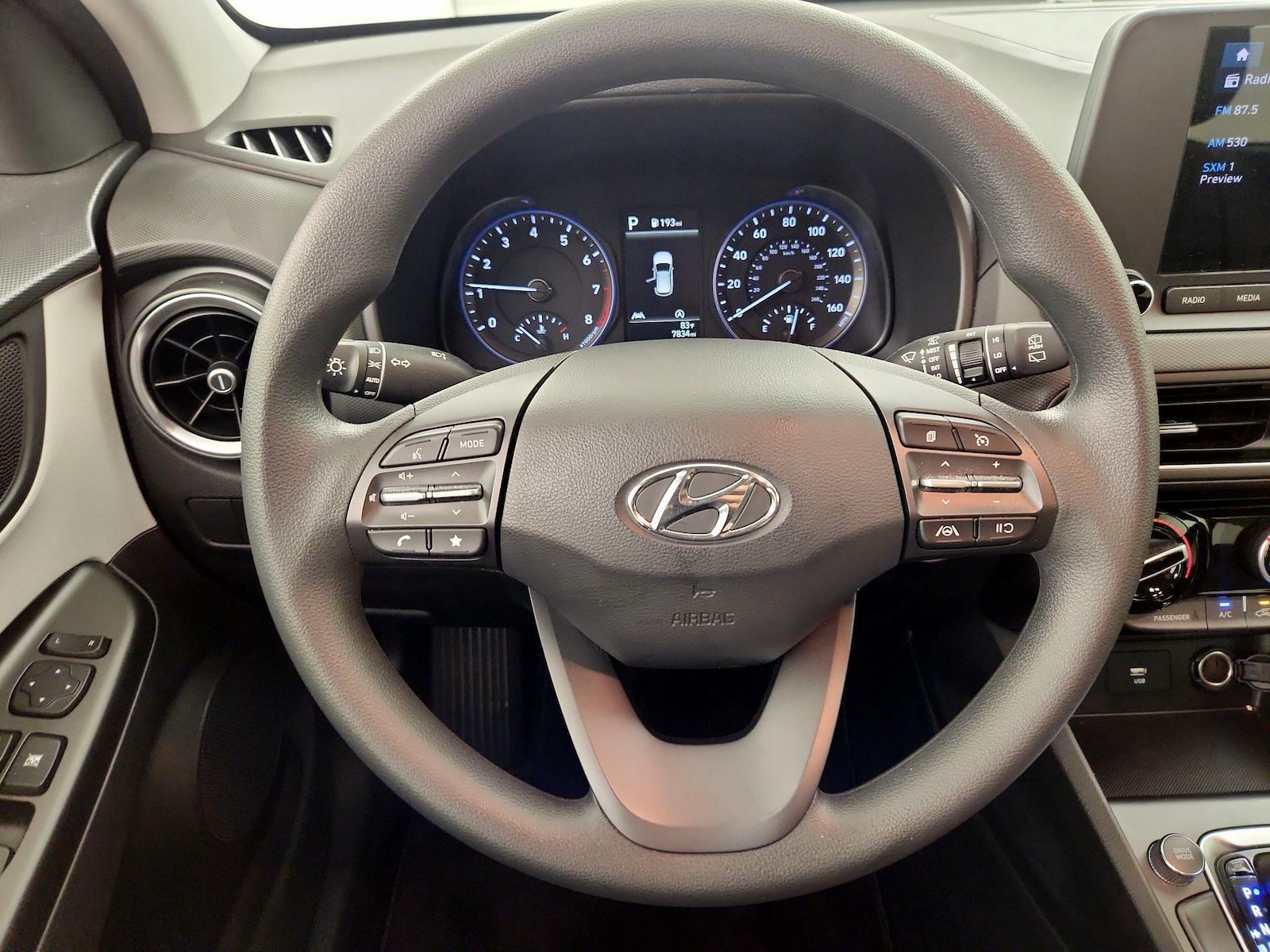 2023 Hyundai Kona SEL - Photo 11