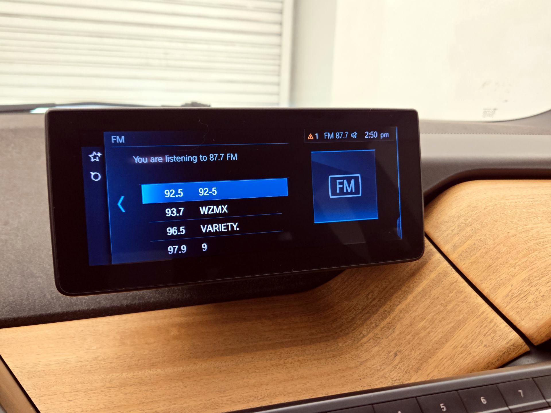 Thumbnail: 2019 BMW i3 - 16