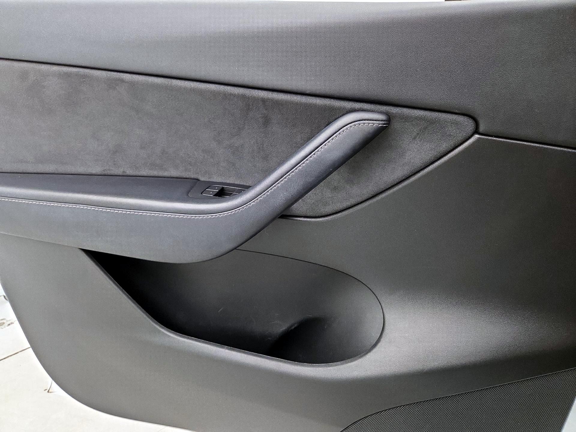 Thumbnail: 2022 Tesla Model Y - 12
