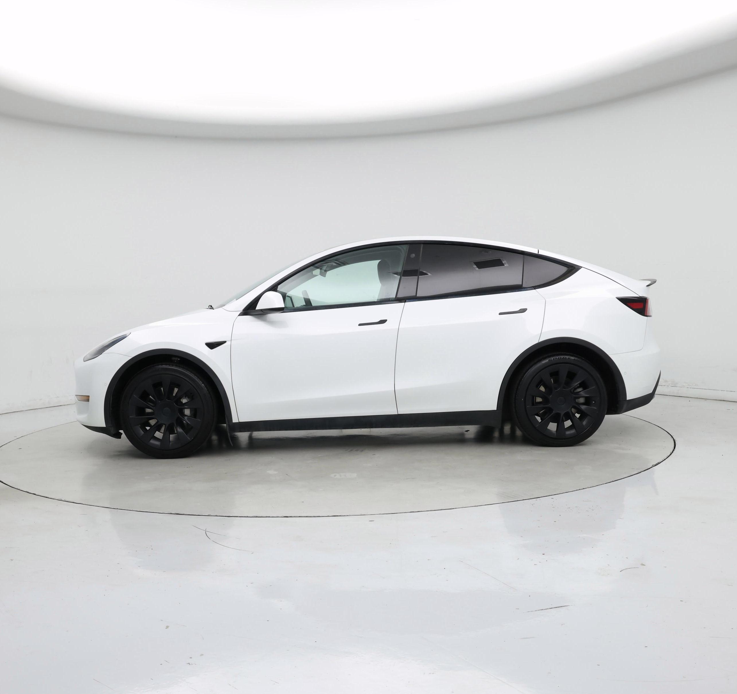 Thumbnail: 2022 Tesla Model Y - 3