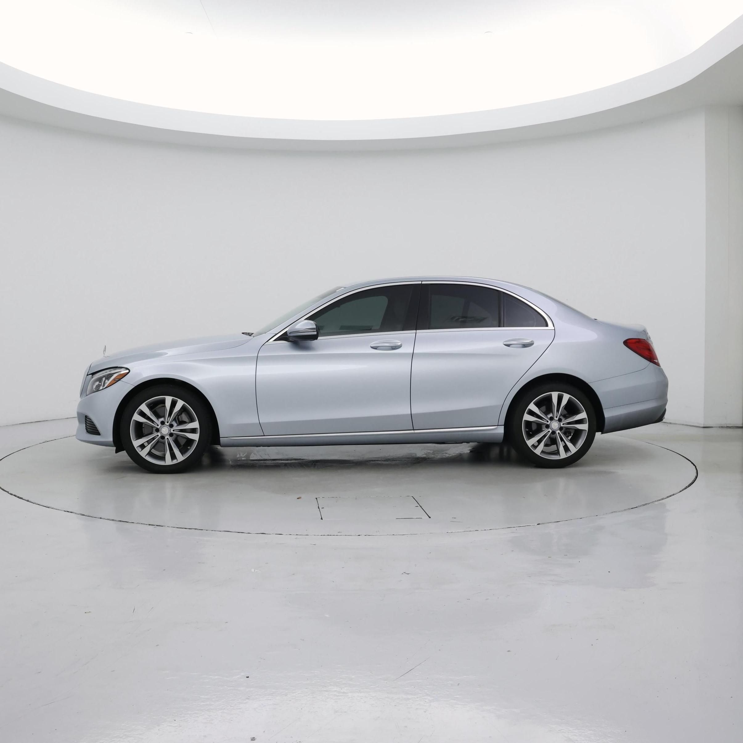 Thumbnail: 2017 Mercedes-Benz C-Class - 3