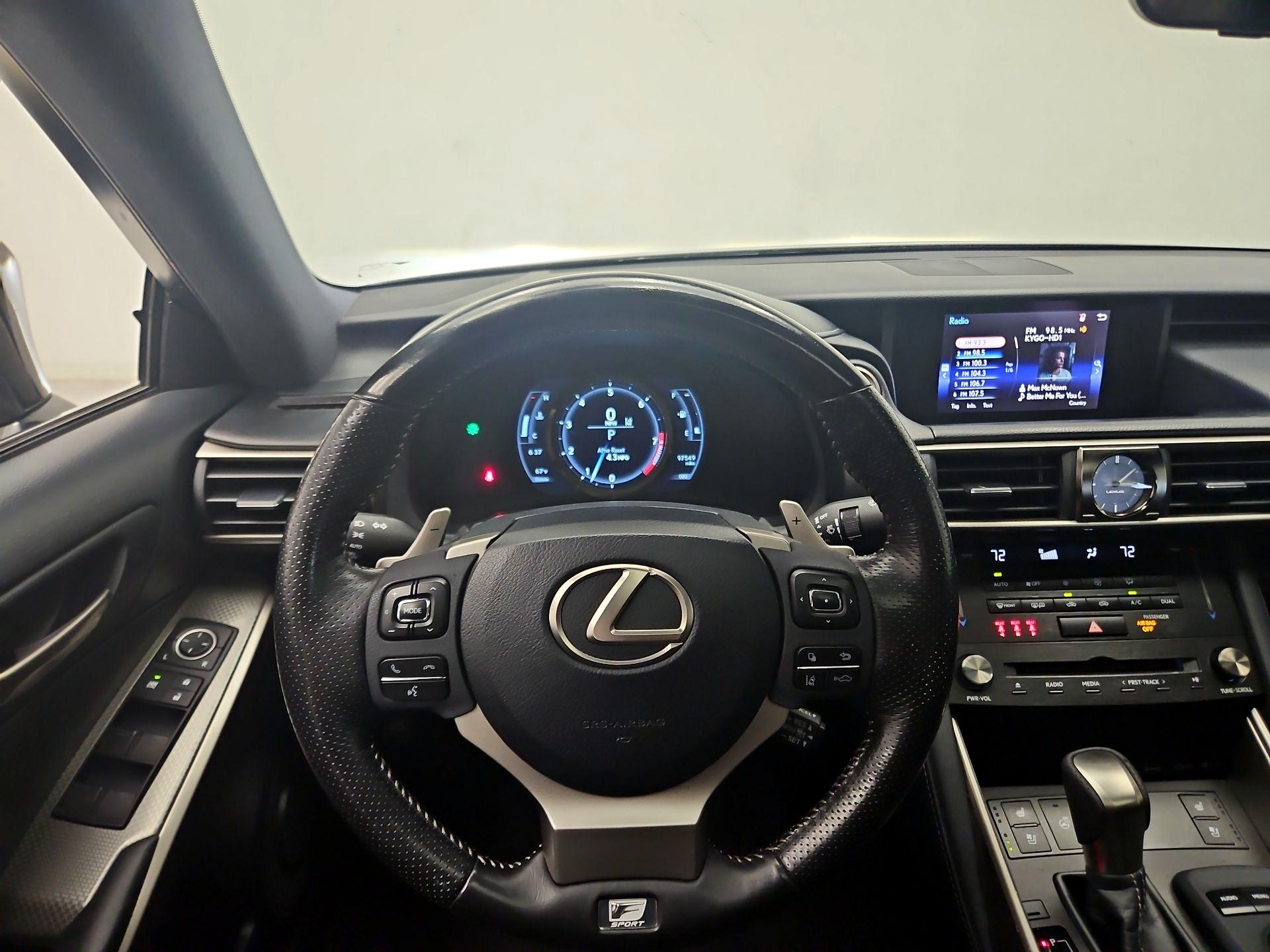 Thumbnail: 2018 Lexus IS - 10