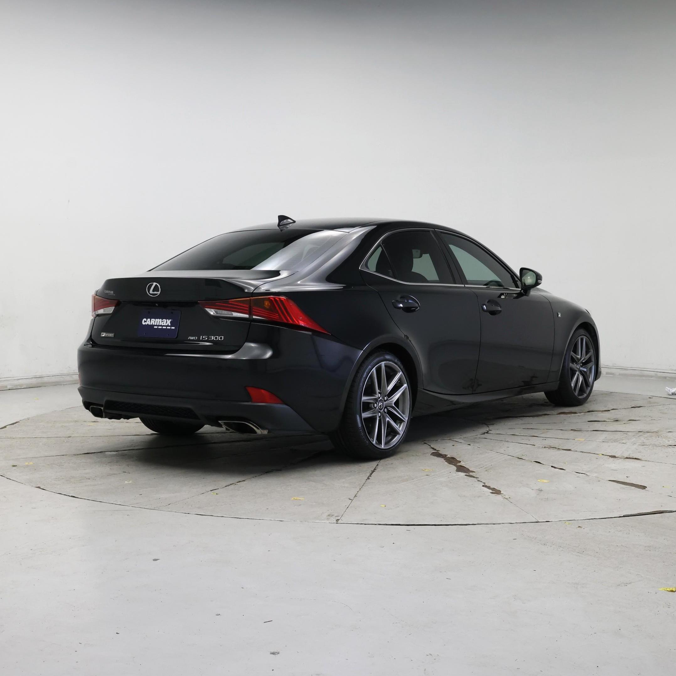 Thumbnail: 2018 Lexus IS - 8