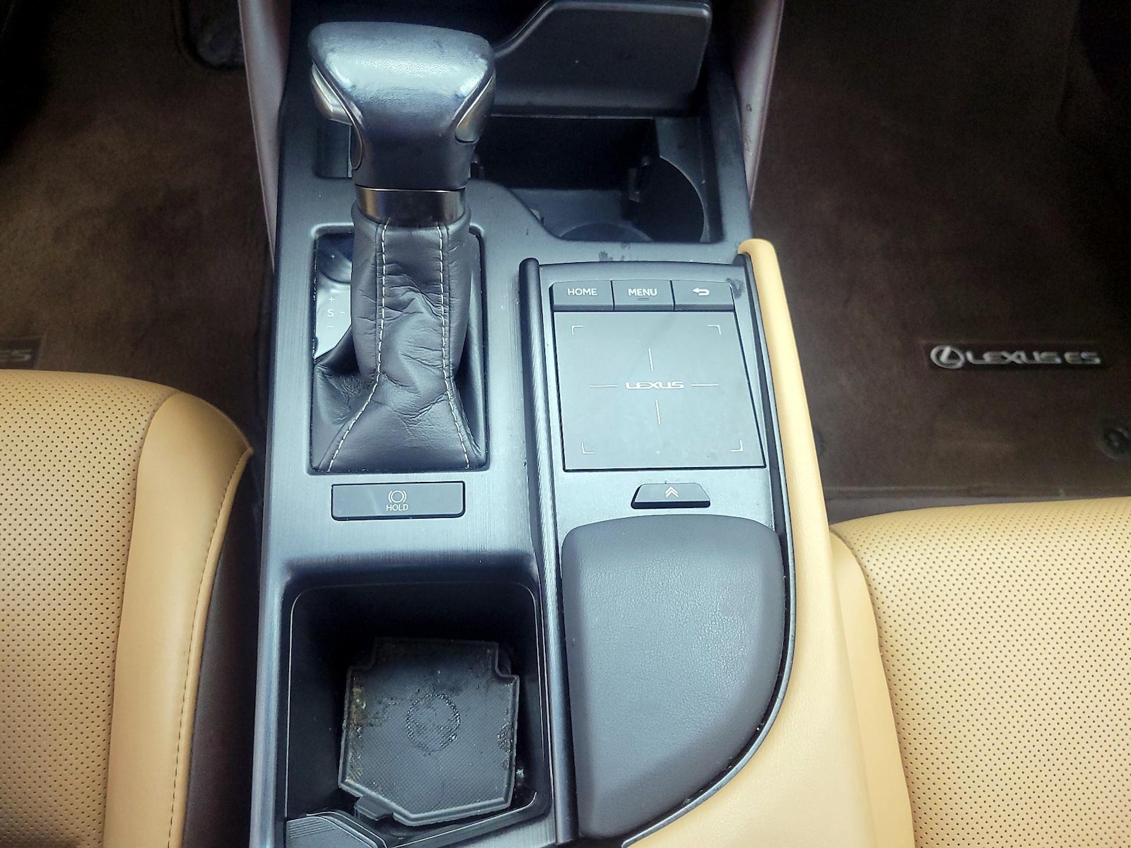 2020 Lexus ES 350 - Photo 17