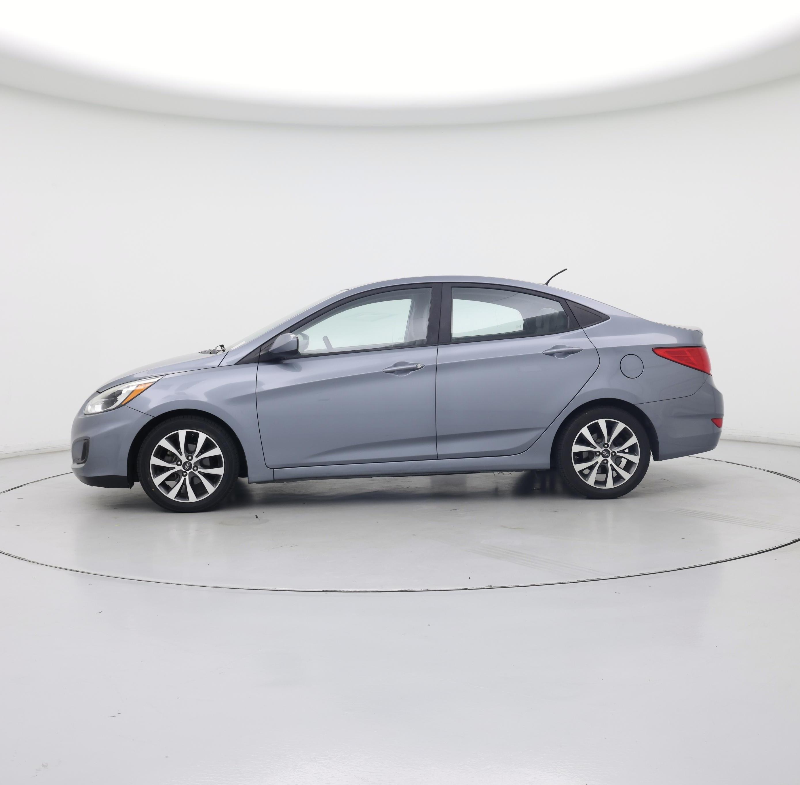 Thumbnail: 2017 Hyundai Accent - 3