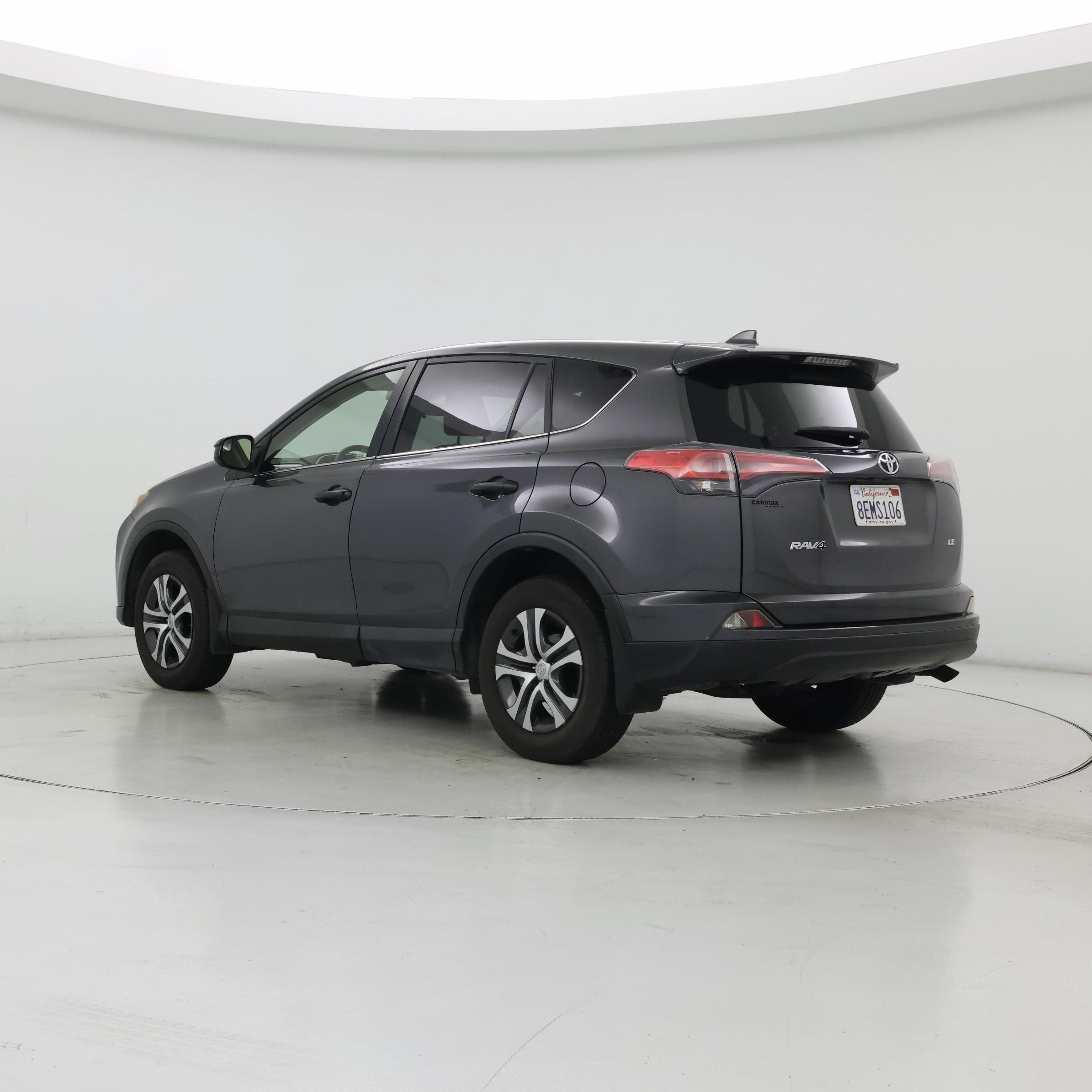 Thumbnail: 2018 Toyota RAV4 - 2